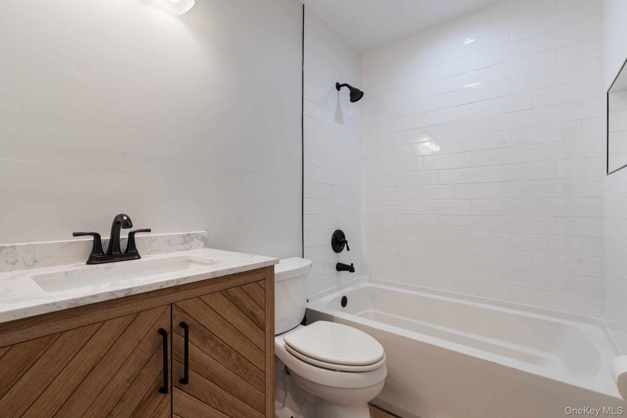 40 Scenic Hills Drive, Ridge, NY 11961