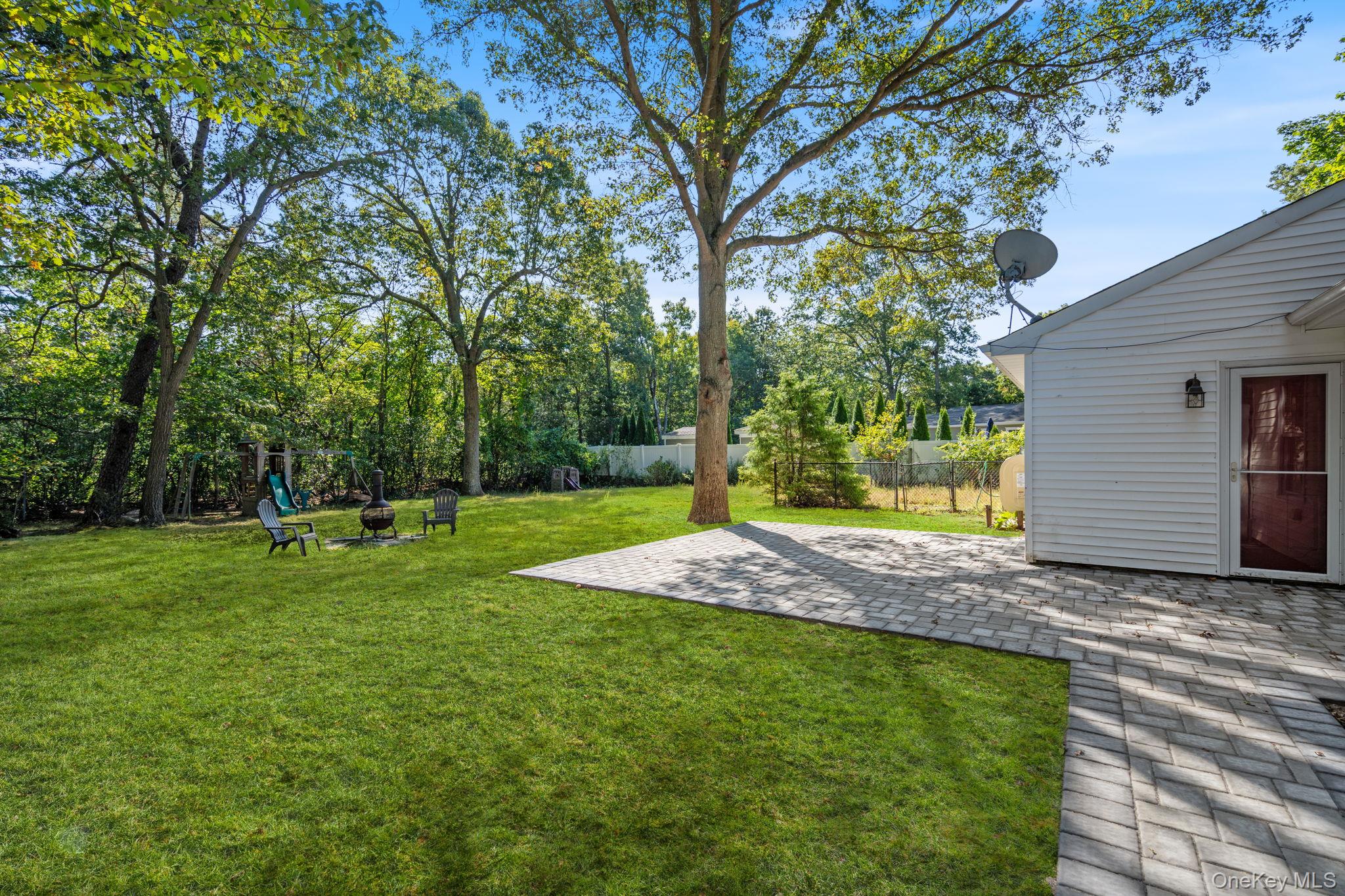 40 Scenic Hills Drive, Ridge, NY 11961