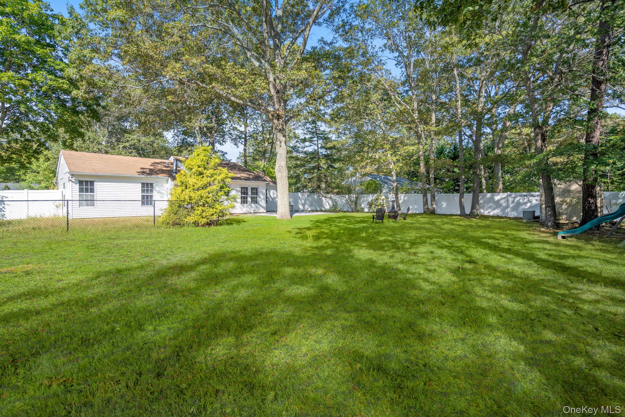 40 Scenic Hills Drive, Ridge, NY 11961