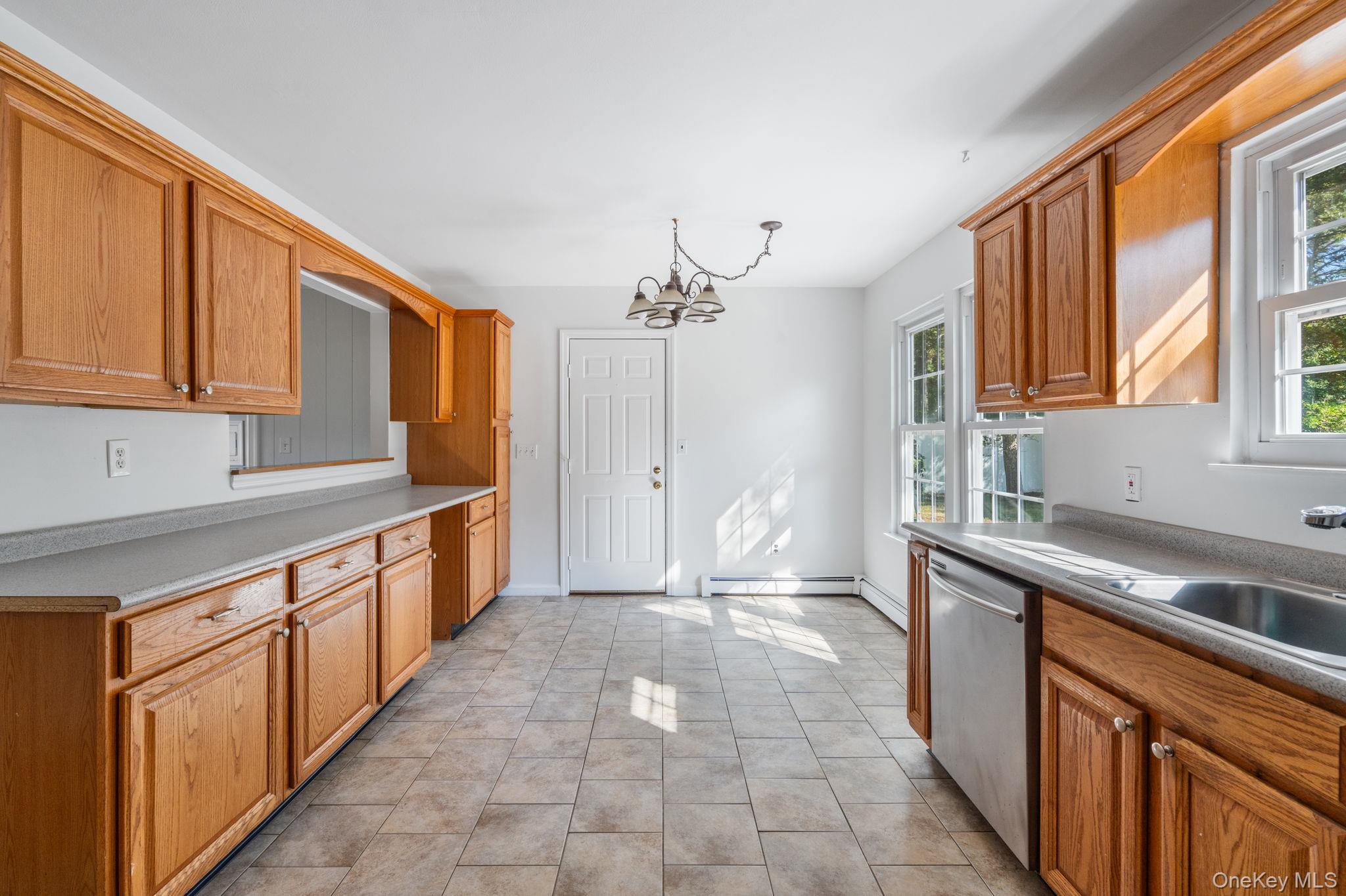 40 Scenic Hills Drive, Ridge, NY 11961