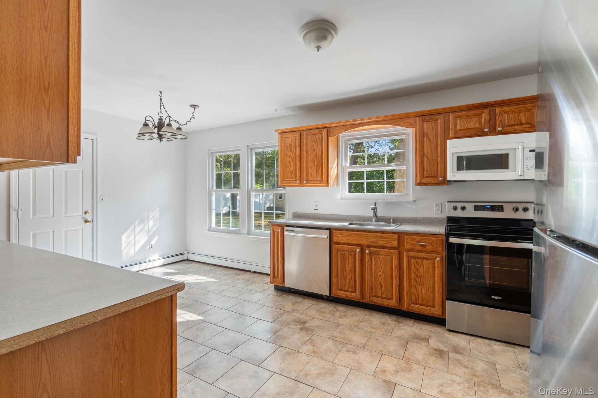 40 Scenic Hills Drive, Ridge, NY 11961