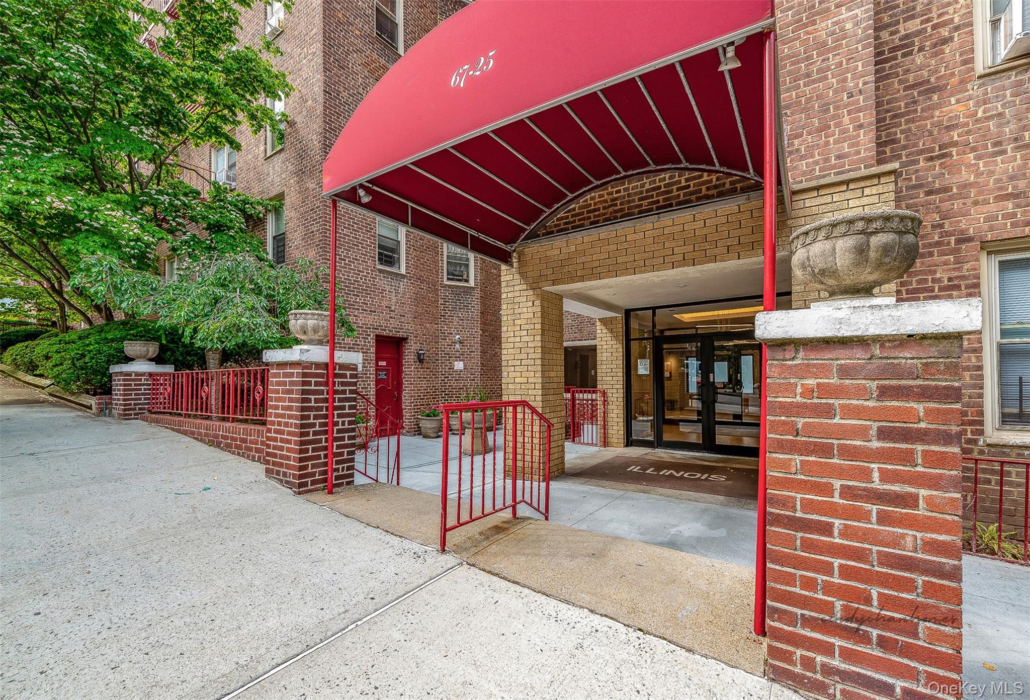 67-25 Clyde Street # 5G, Forest Hills, NY 11375