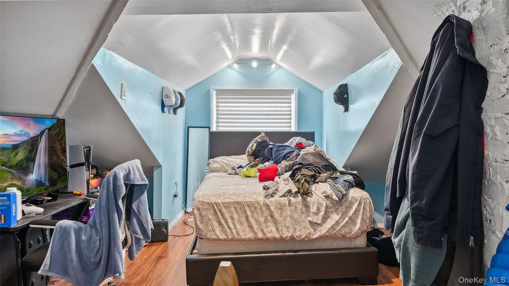 5612 135th Street, Flushing, NY 11355