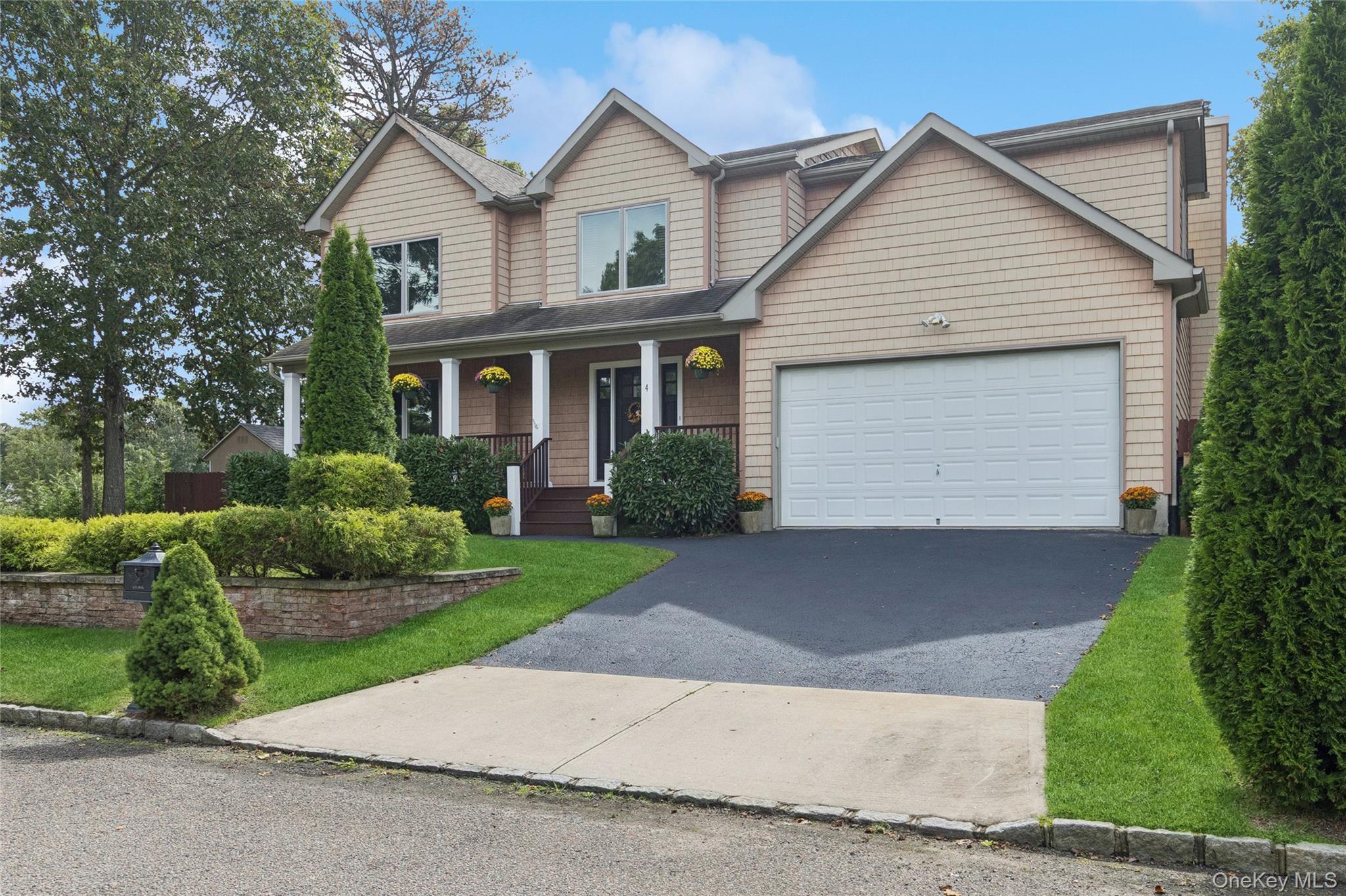 4 Mason Street, Yaphank, NY 11980