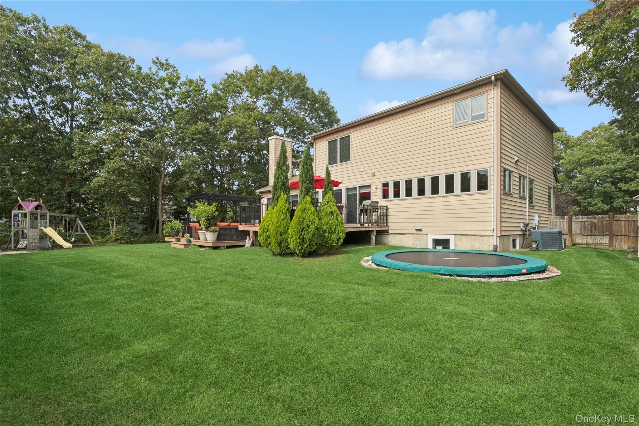 4 Mason Street, Yaphank, NY 11980