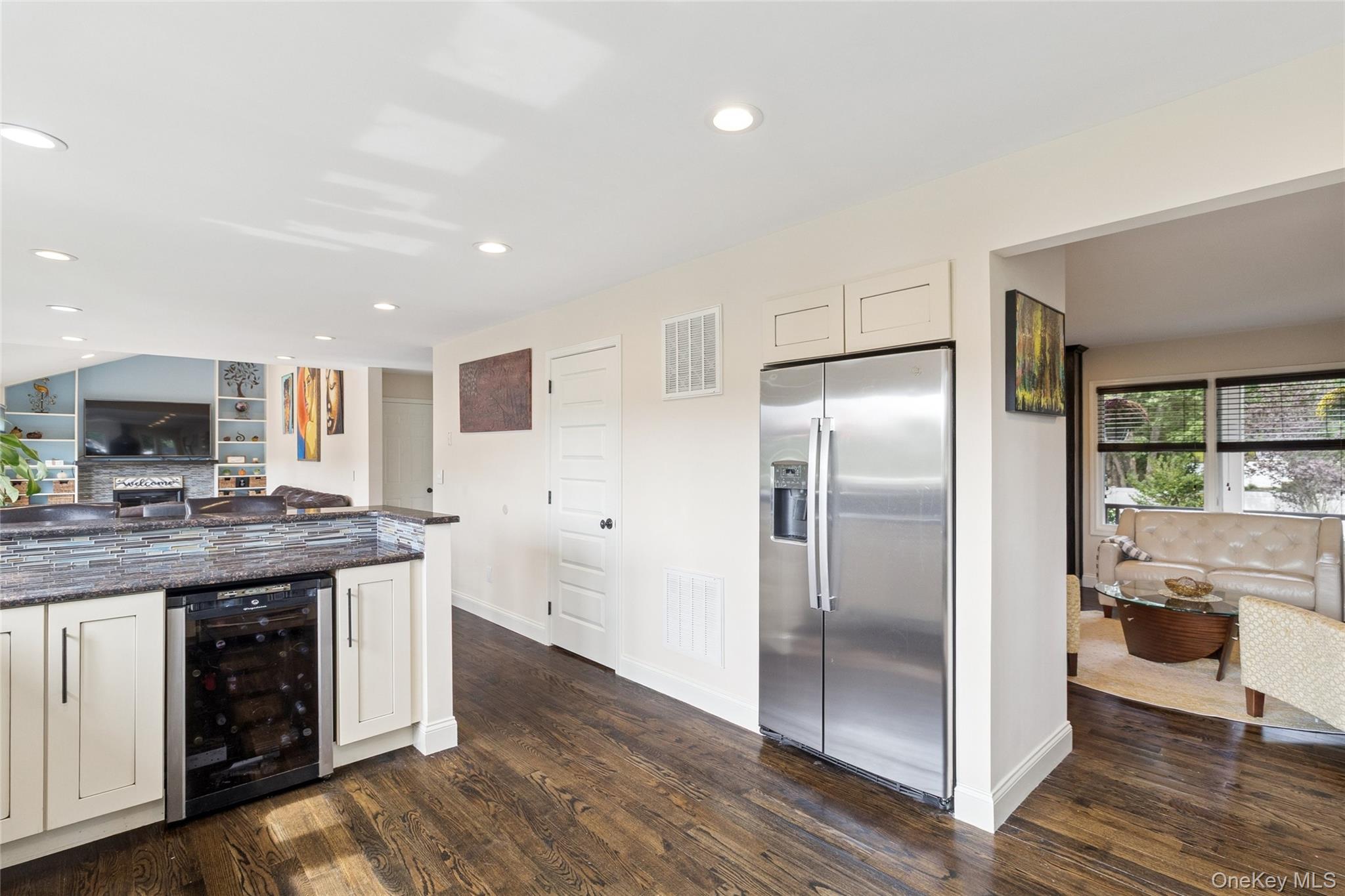 4 Mason Street, Yaphank, NY 11980