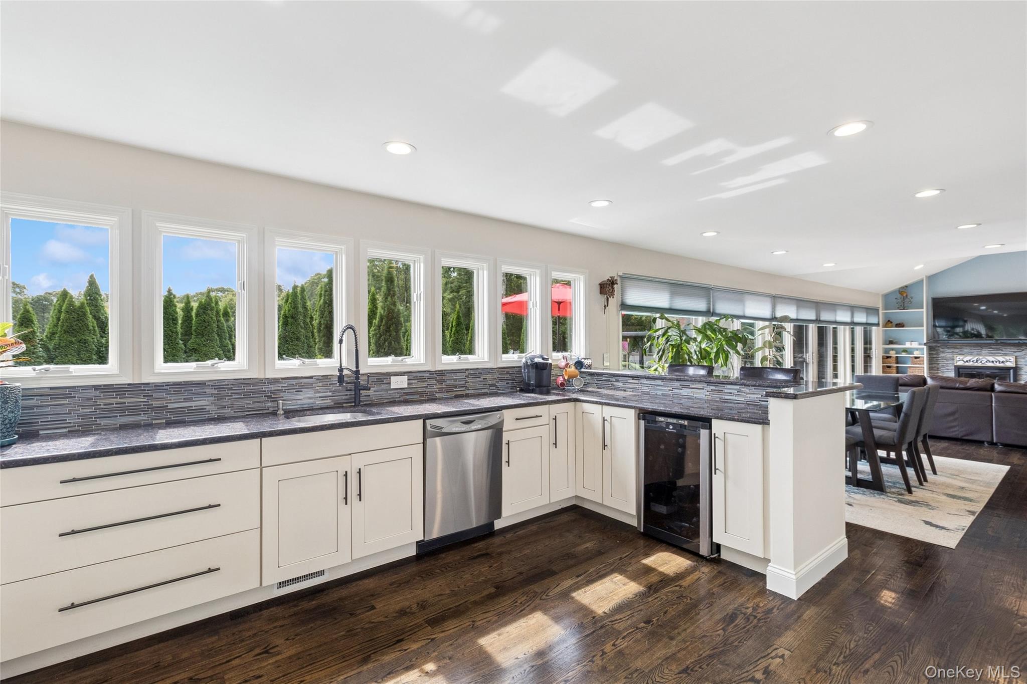 4 Mason Street, Yaphank, NY 11980