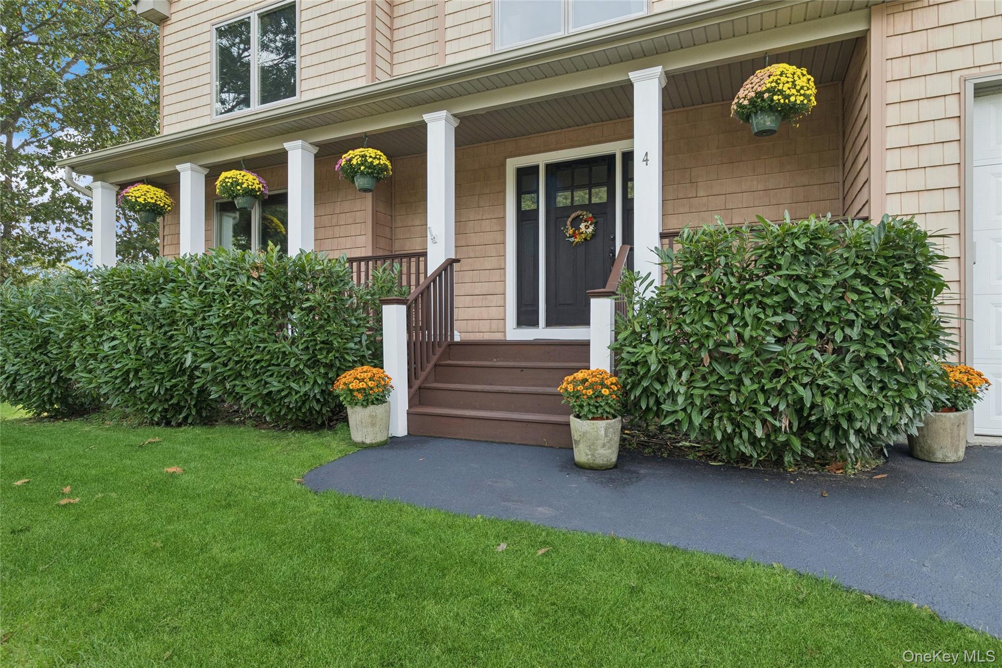 4 Mason Street, Yaphank, NY 11980