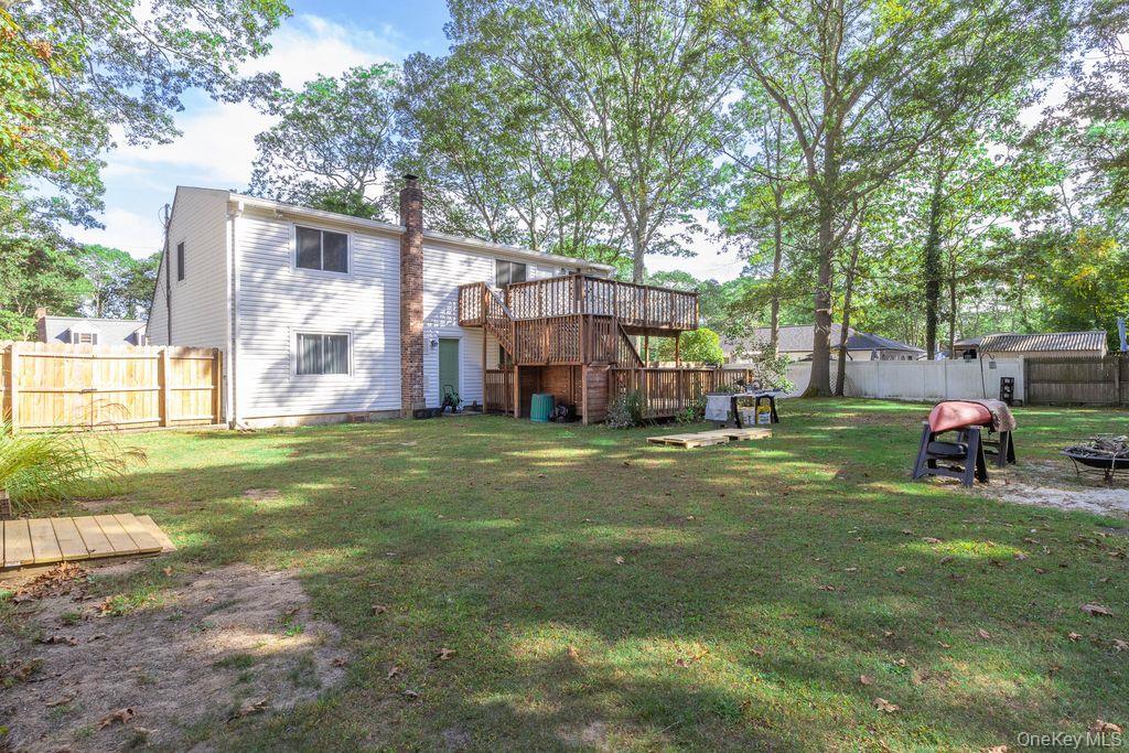 473 Sleepy Hollow Drive, Shirley, NY 11967