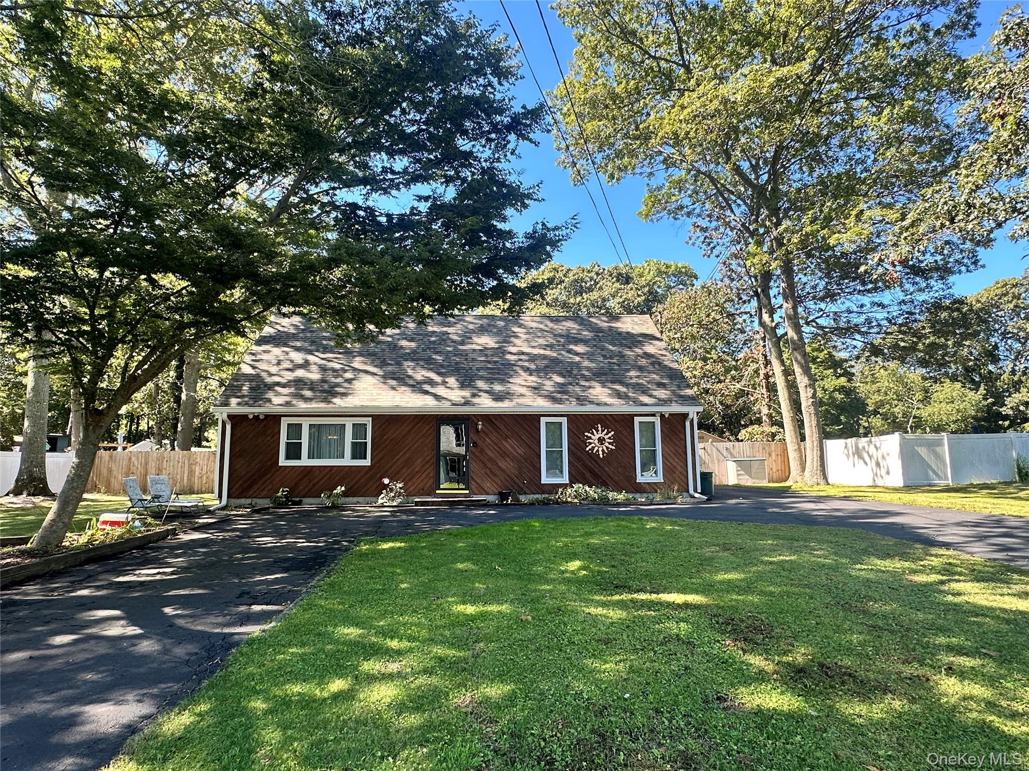473 Sleepy Hollow Drive, Shirley, NY 11967