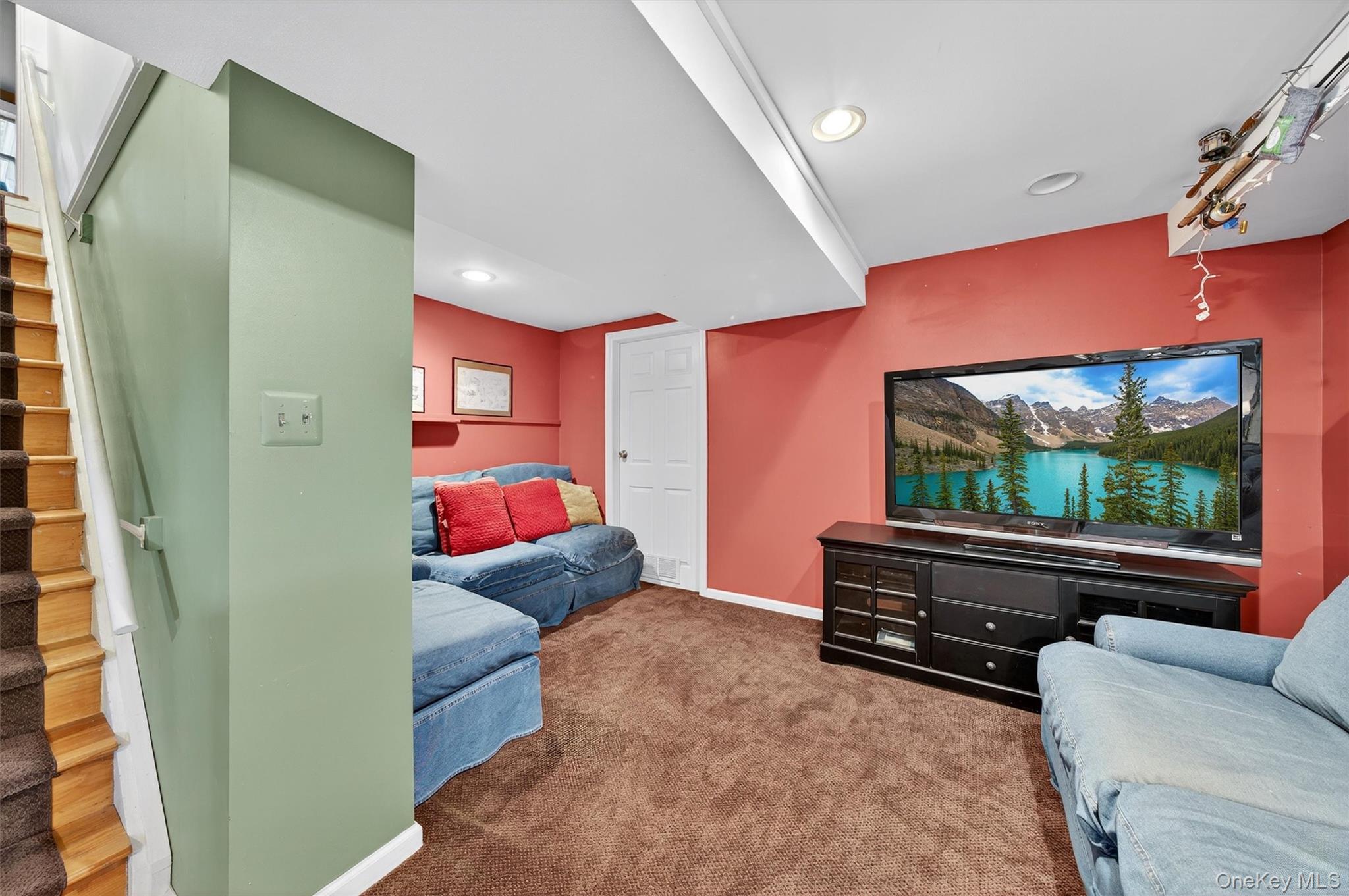 23 Overlook Drive, Warwick, NY 10990