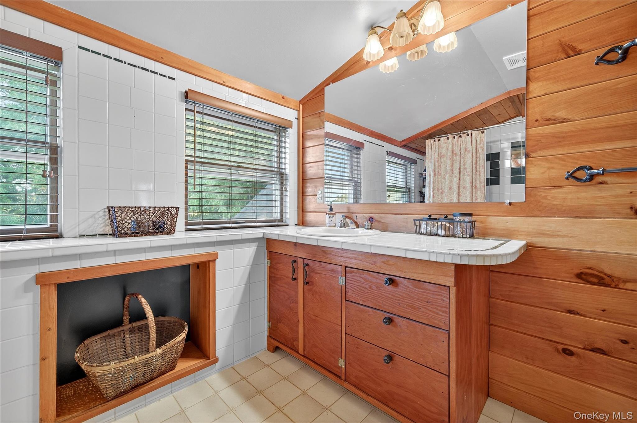 23 Overlook Drive, Warwick, NY 10990