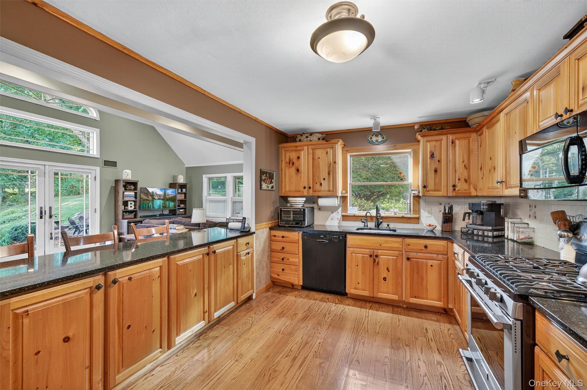 23 Overlook Drive, Warwick, NY 10990