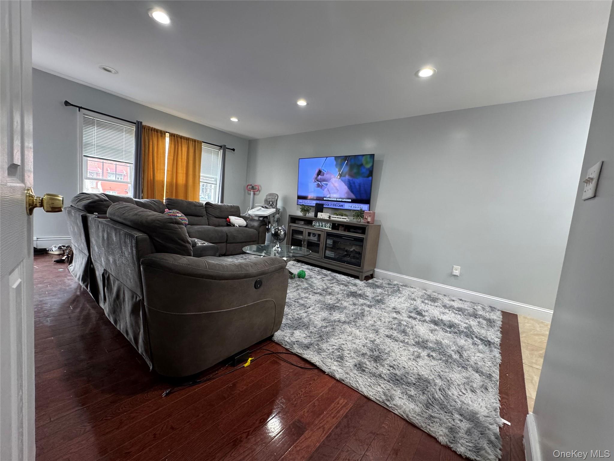 1019 E 230th Street, Bronx, NY 10466