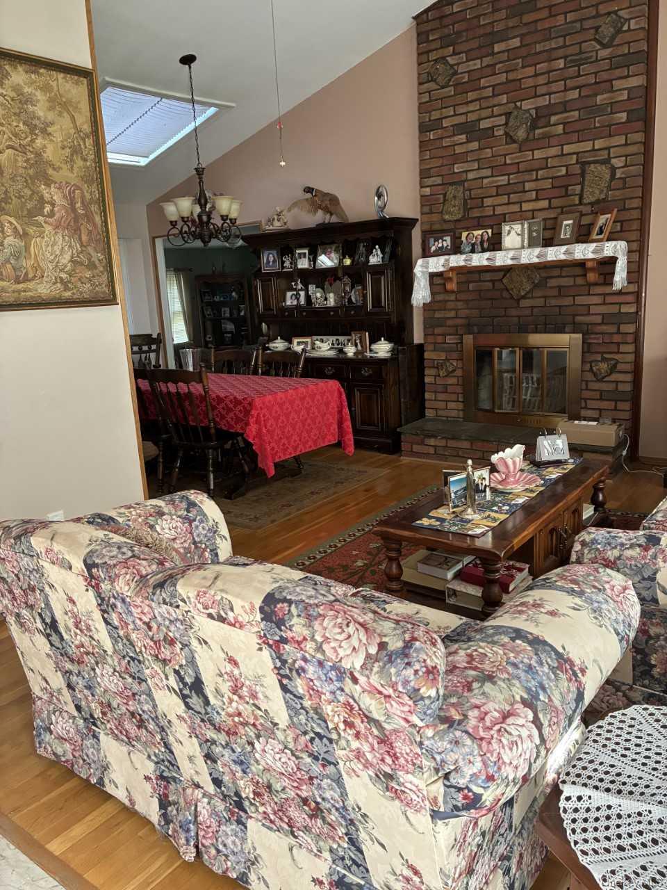 123 Hawthorne Street, Mastic, NY 11950