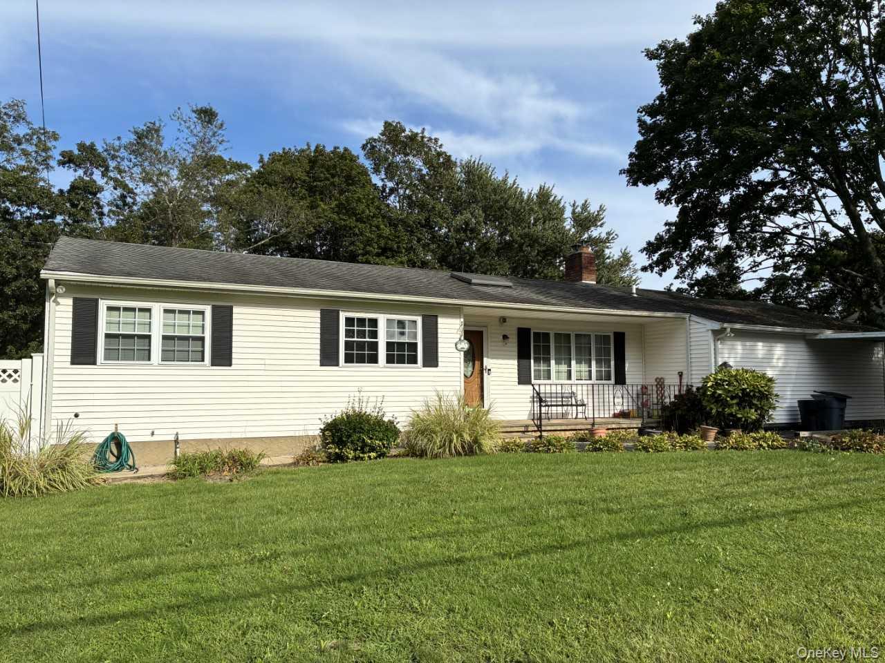 123 Hawthorne Street, Mastic, NY 11950