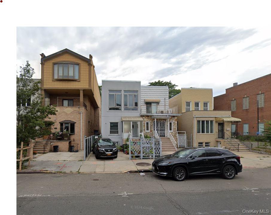 82 W End Avenue, Brooklyn, NY 11235