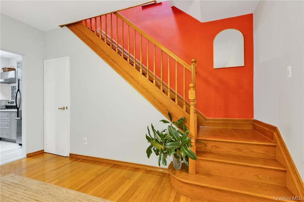 82 W End Avenue, Brooklyn, NY 11235