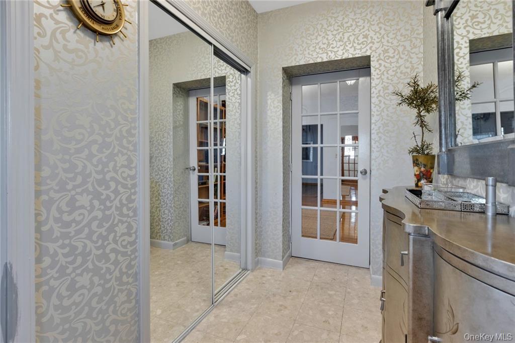 82 W End Avenue, Brooklyn, NY 11235