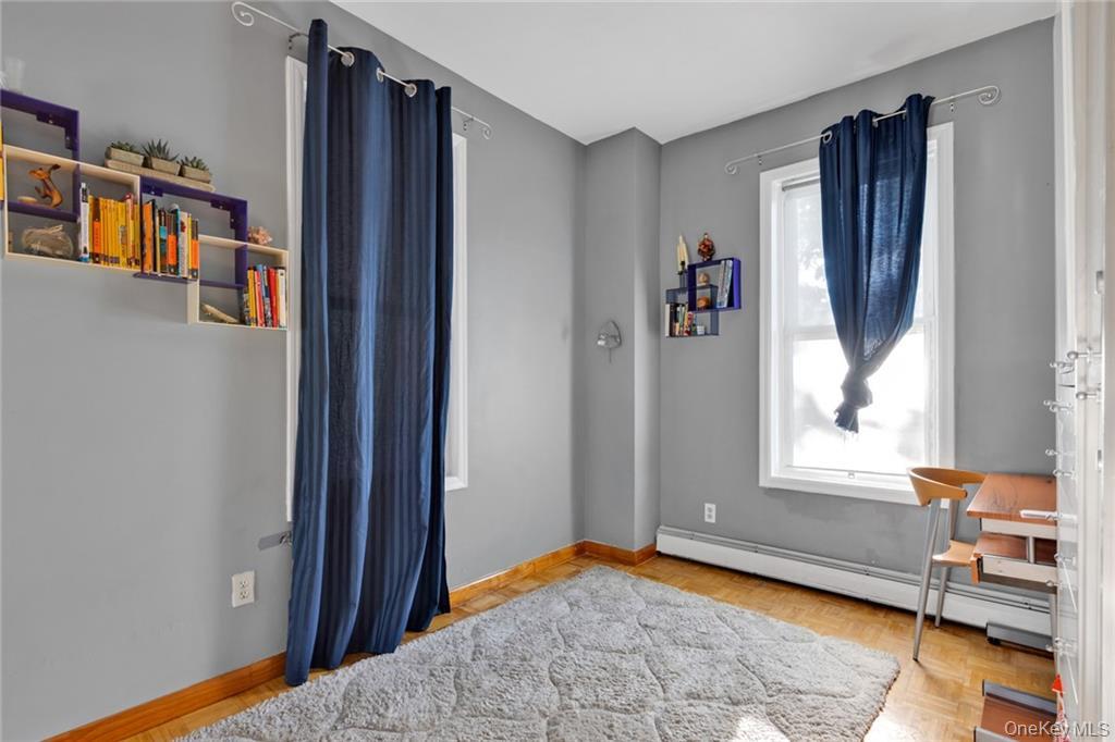 82 W End Avenue, Brooklyn, NY 11235