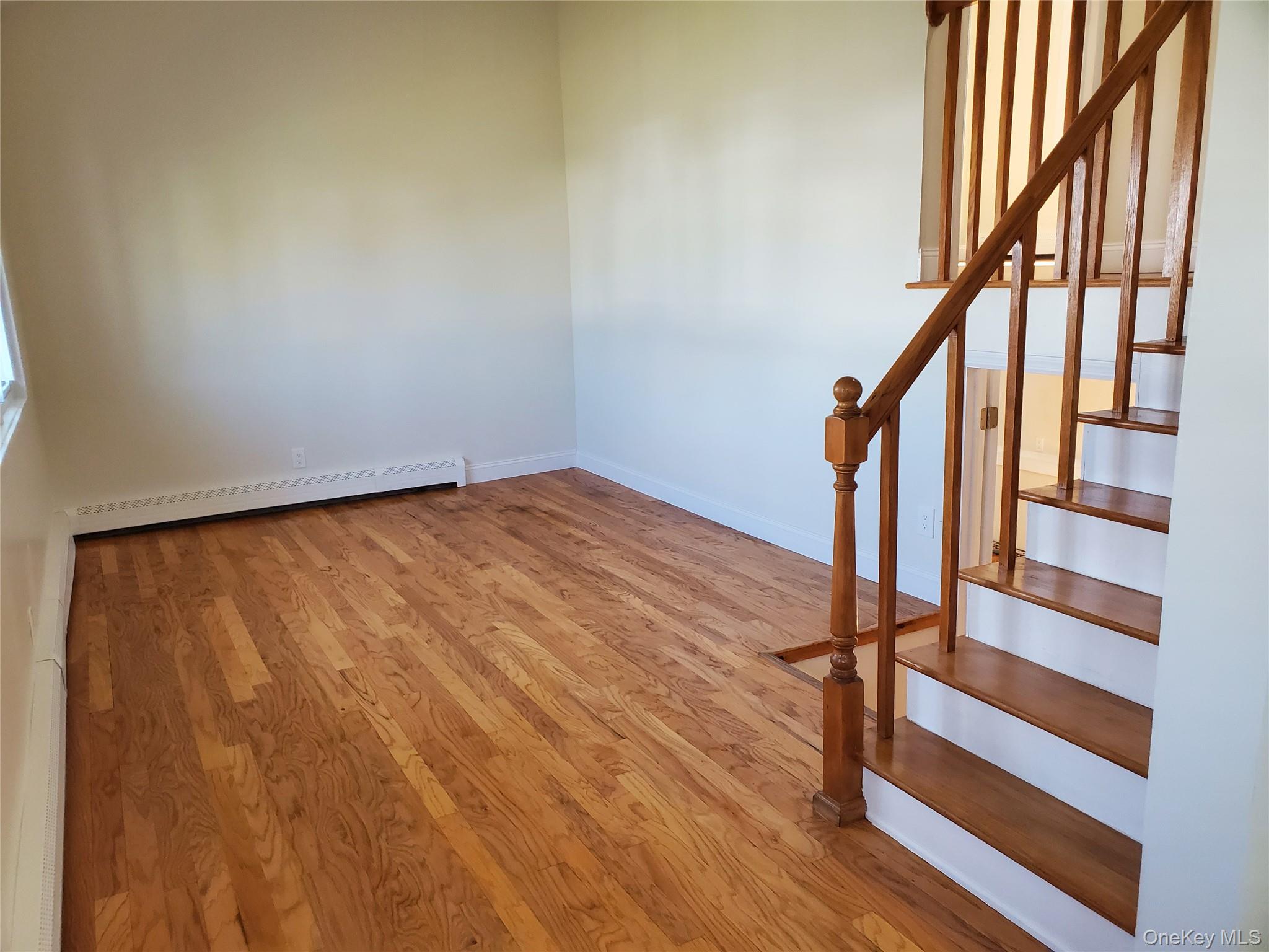 31 W Marine Avenue, Lindenhurst, NY 11757