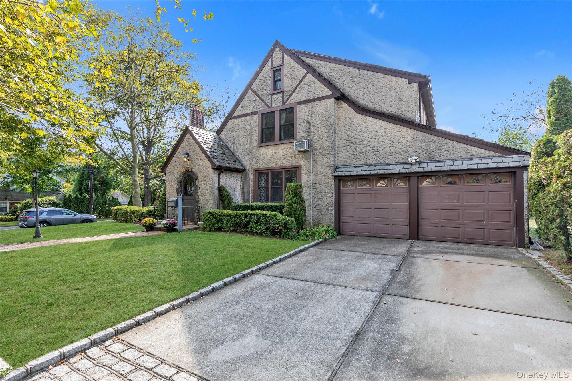 37 Massachusetts Boulevard, Bellerose Village, NY 11001