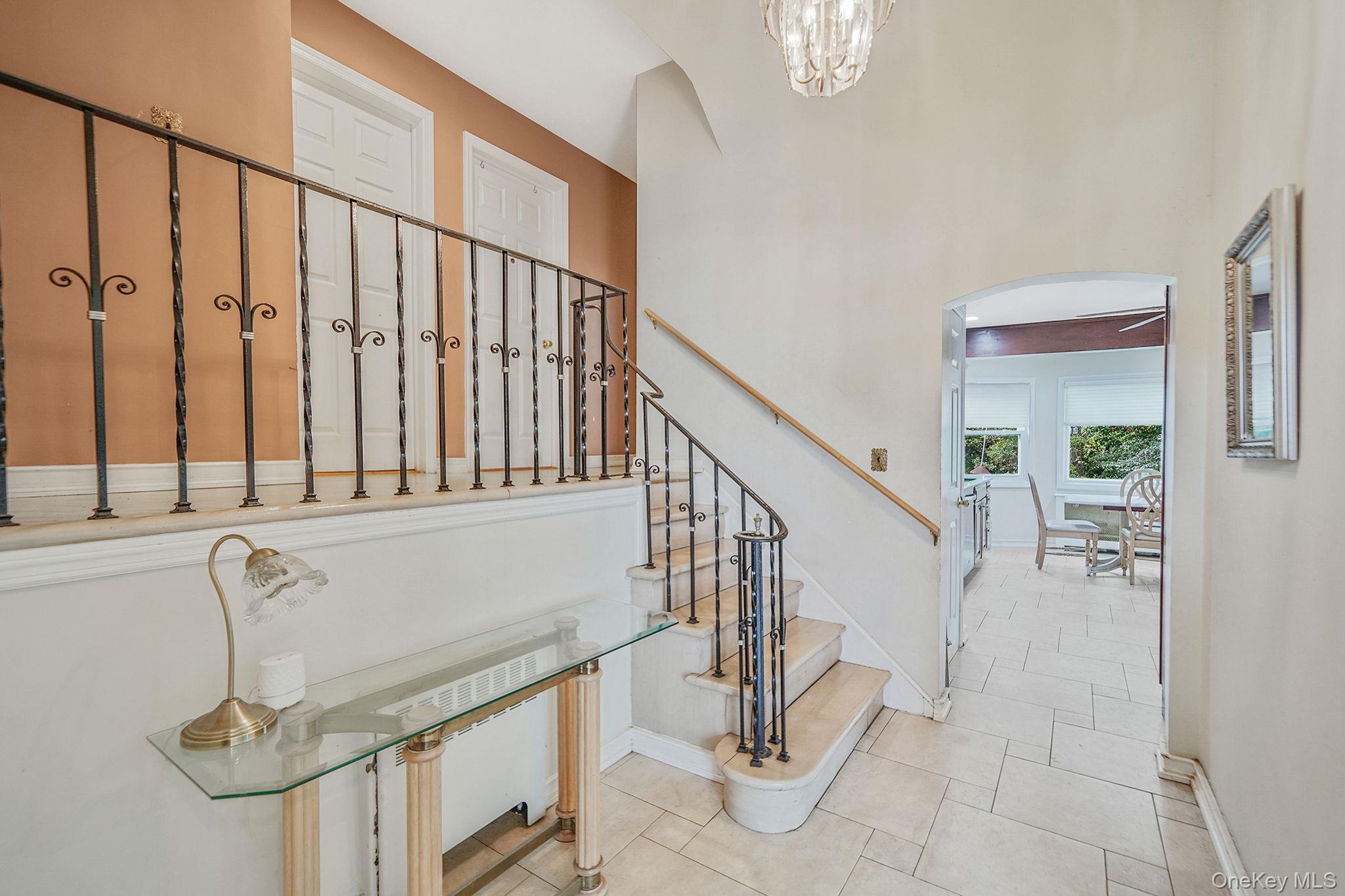 7 Wilbur Lane, Roosevelt, NY 11575