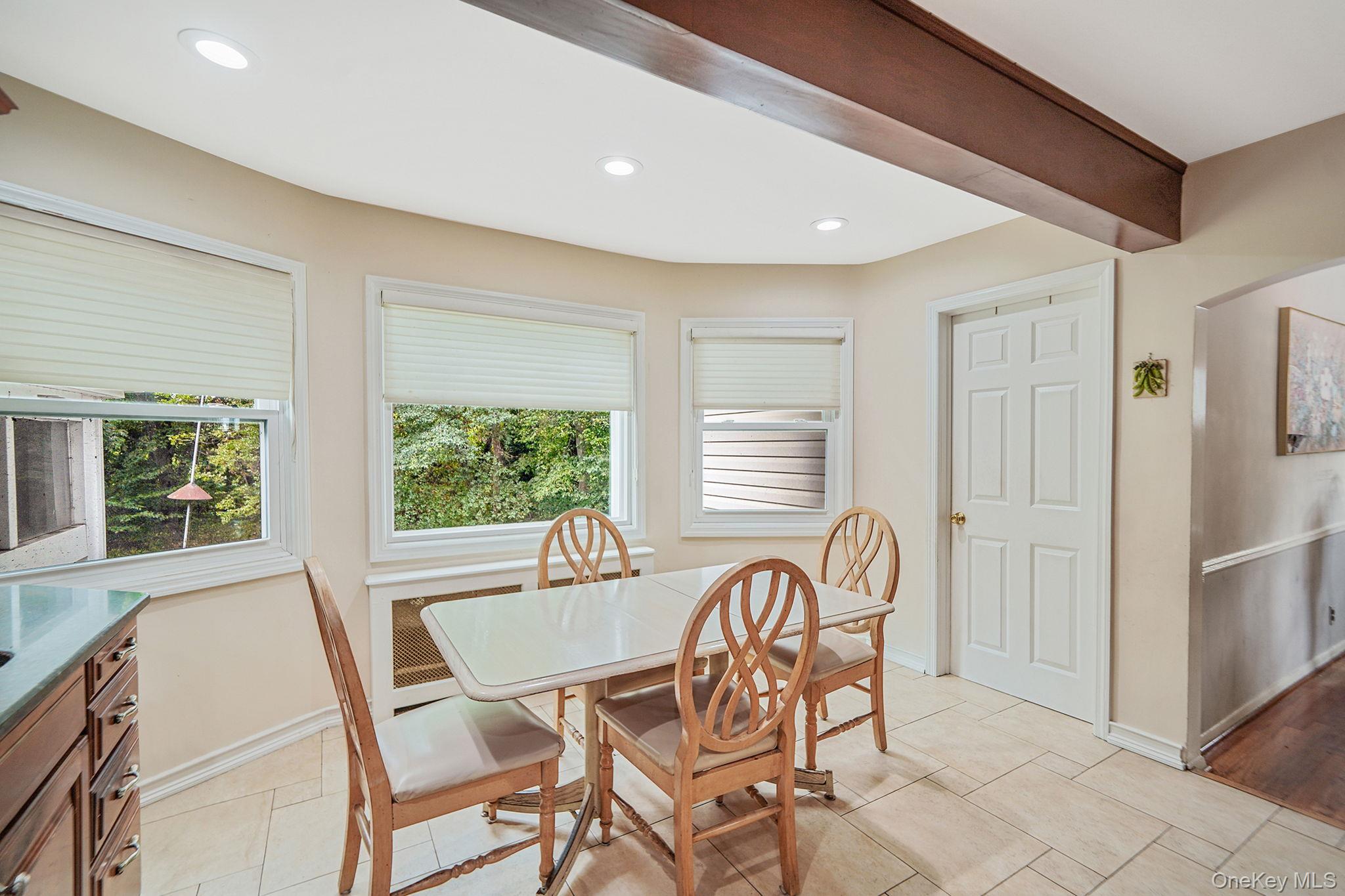 7 Wilbur Lane, Roosevelt, NY 11575