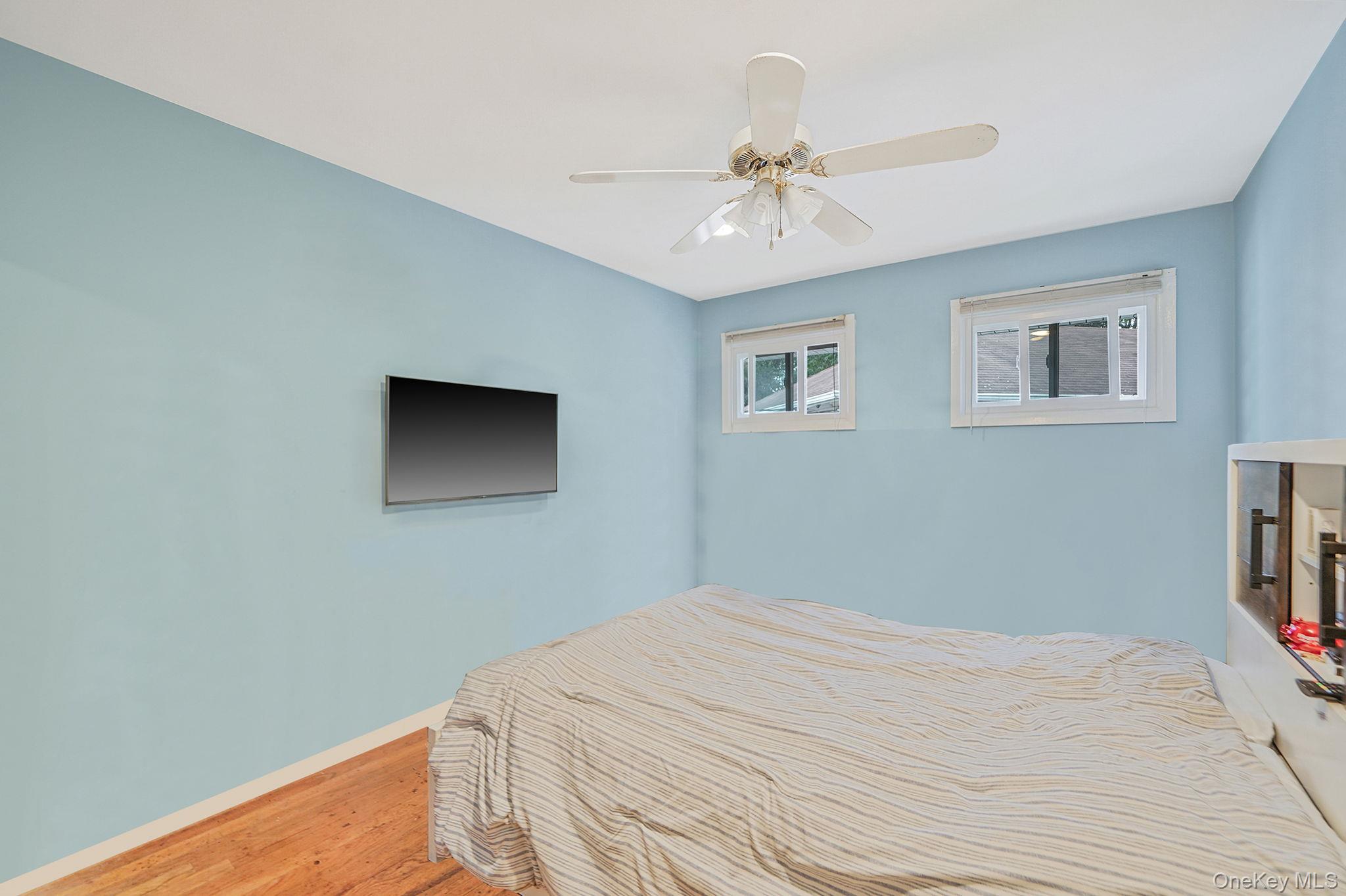 7 Wilbur Lane, Roosevelt, NY 11575