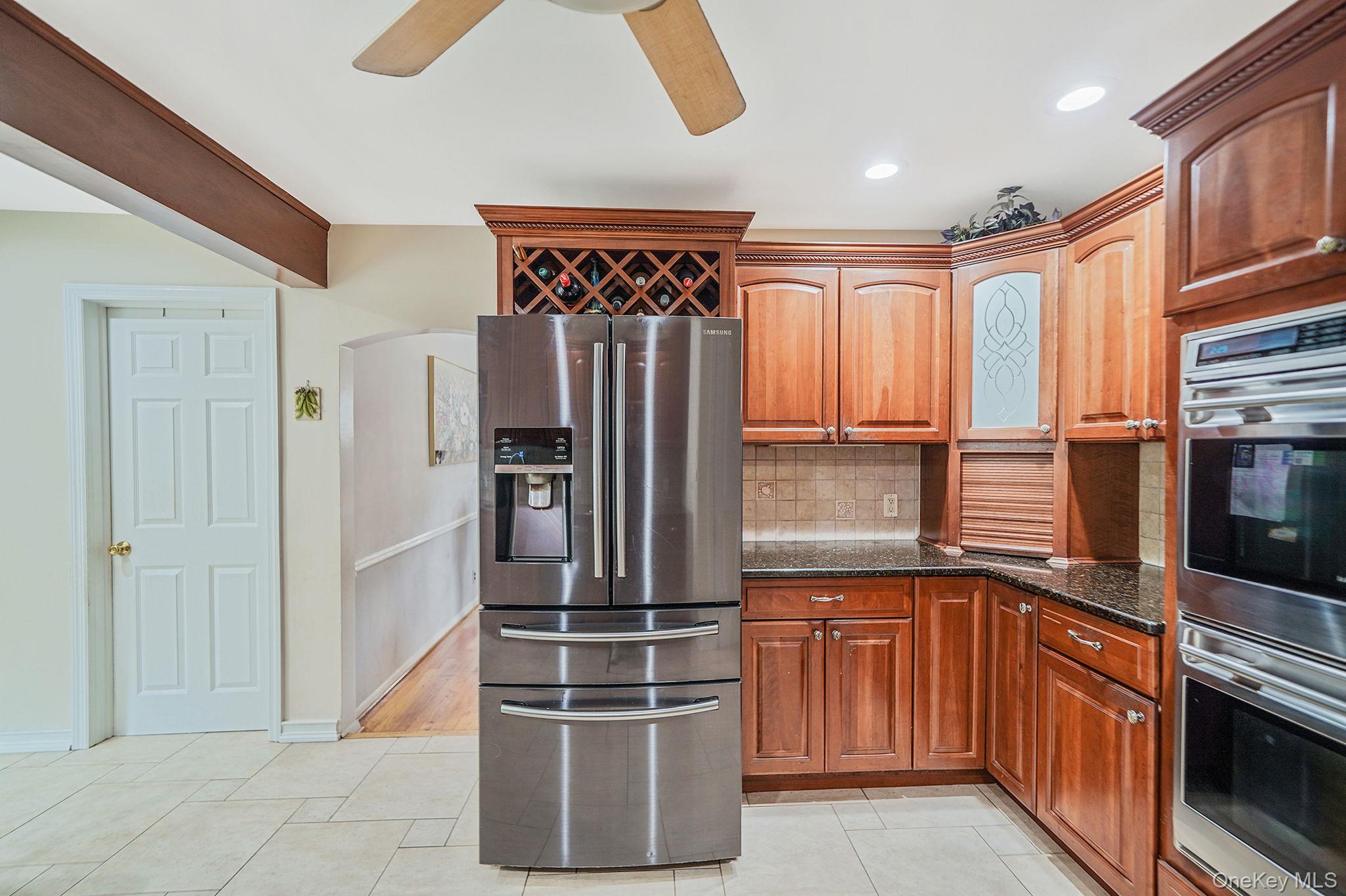 7 Wilbur Lane, Roosevelt, NY 11575