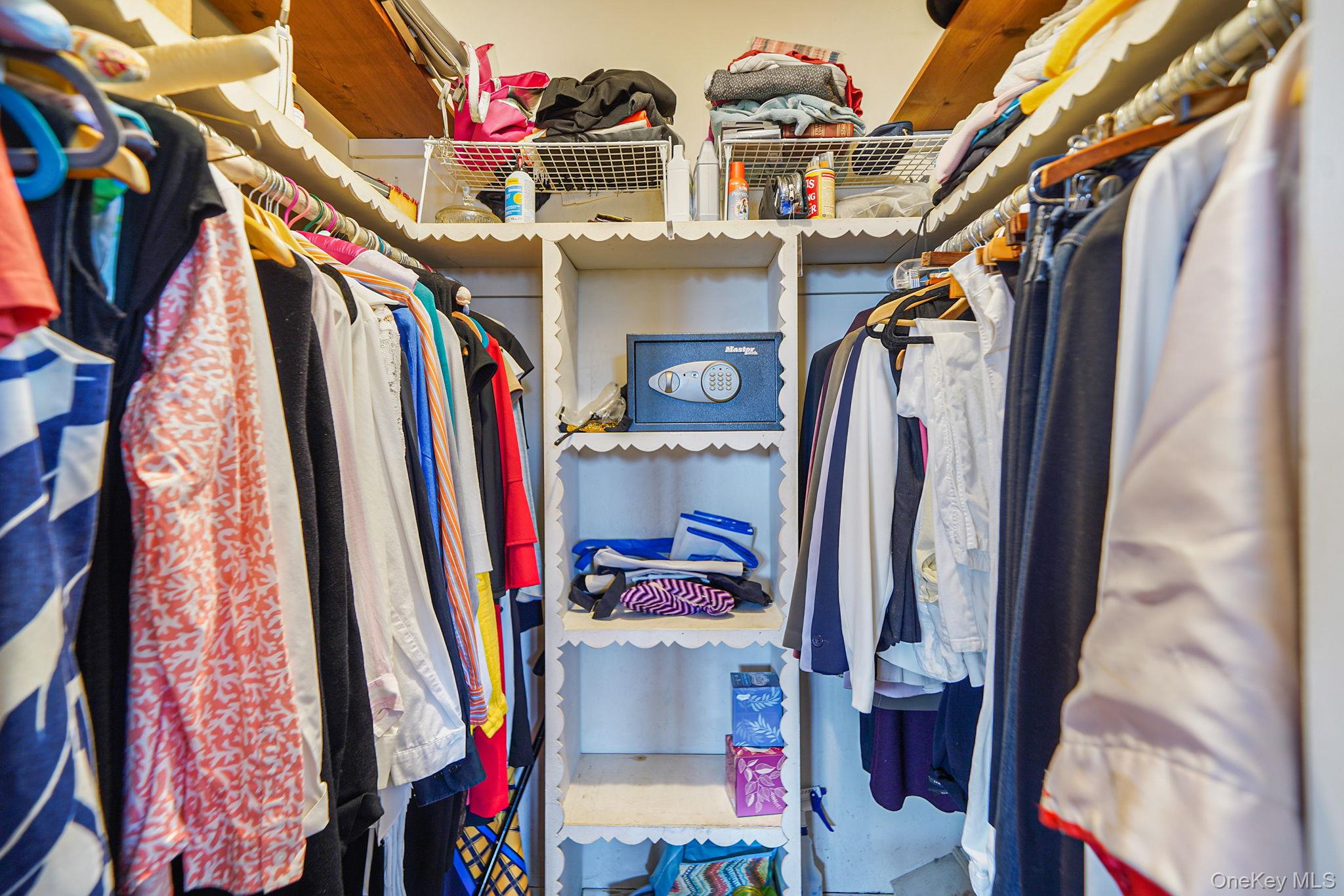 7 Wilbur Lane, Roosevelt, NY 11575