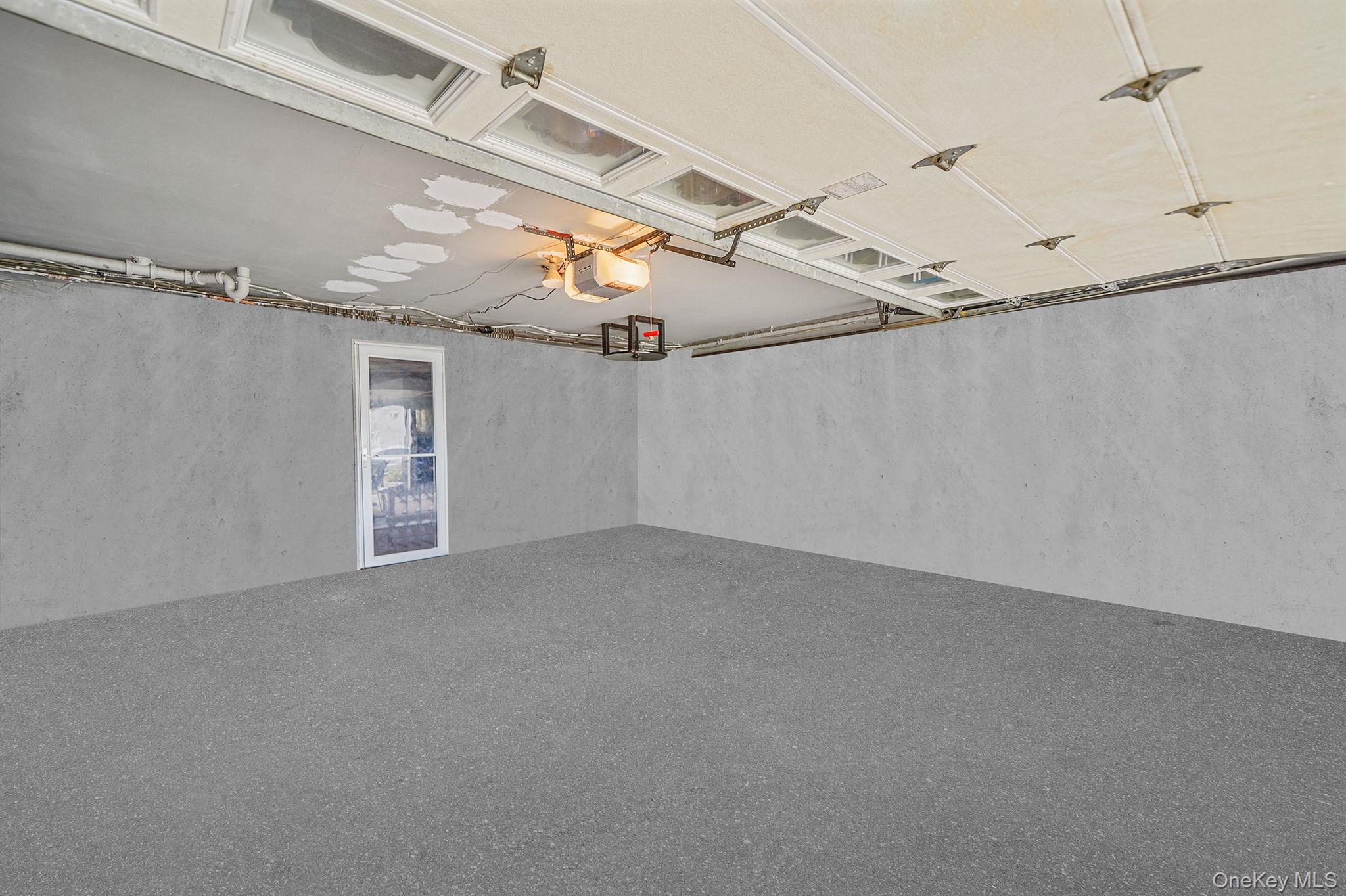 7 Wilbur Lane, Roosevelt, NY 11575