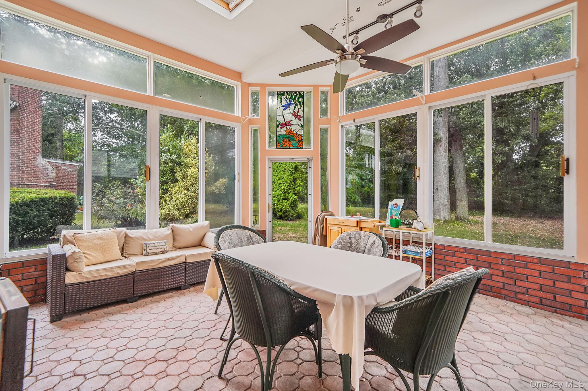 7 Wilbur Lane, Roosevelt, NY 11575