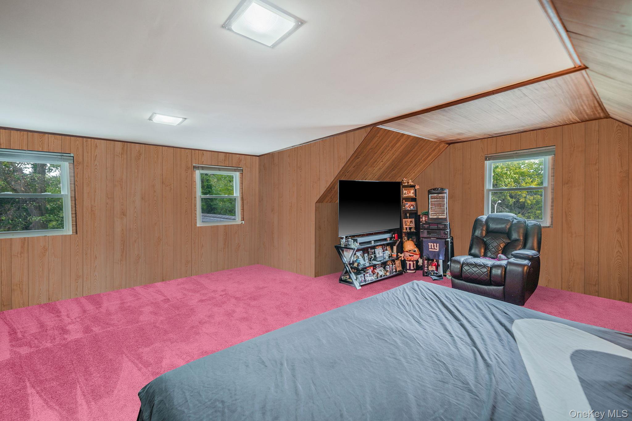 7 Wilbur Lane, Roosevelt, NY 11575