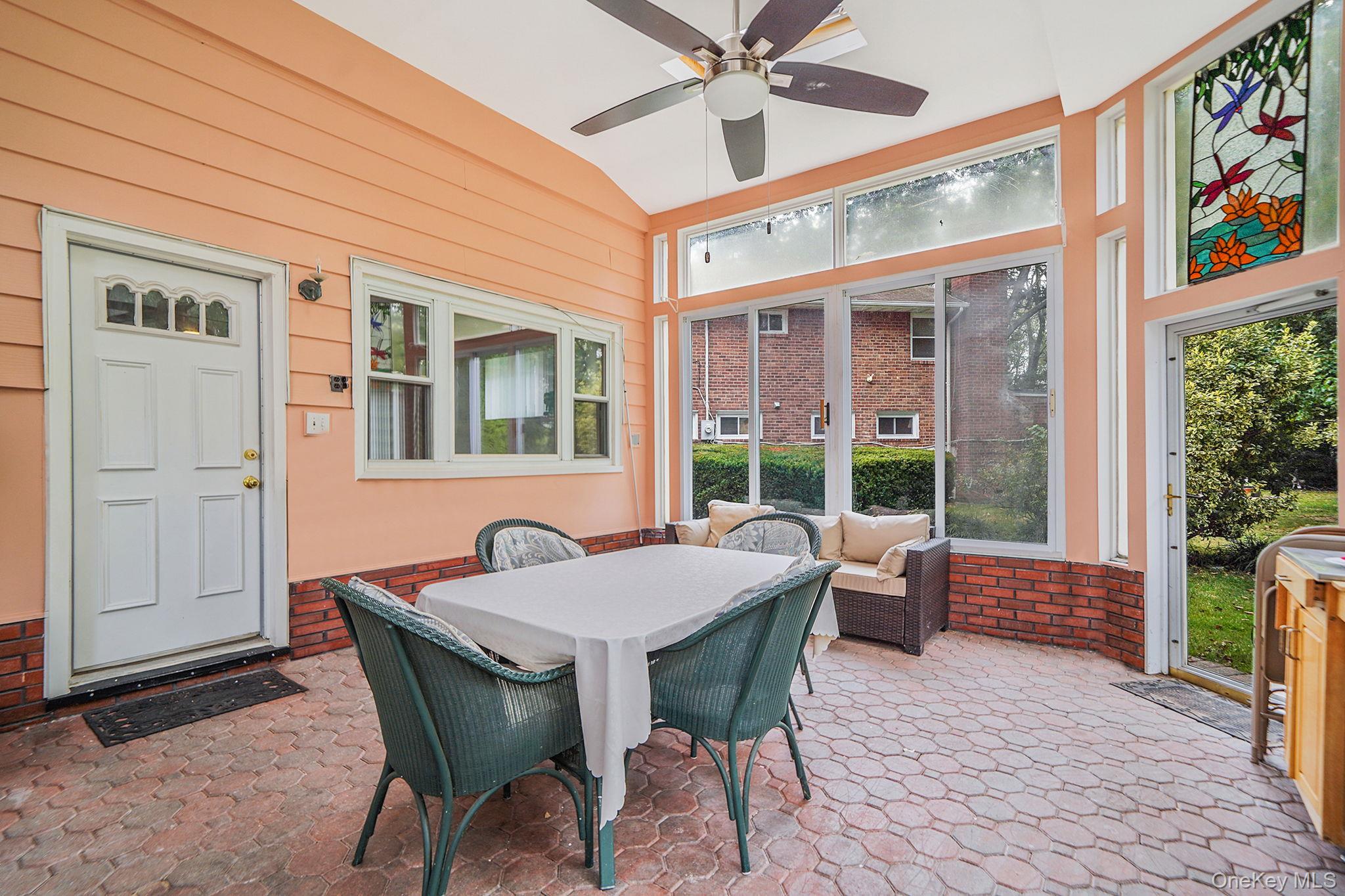 7 Wilbur Lane, Roosevelt, NY 11575