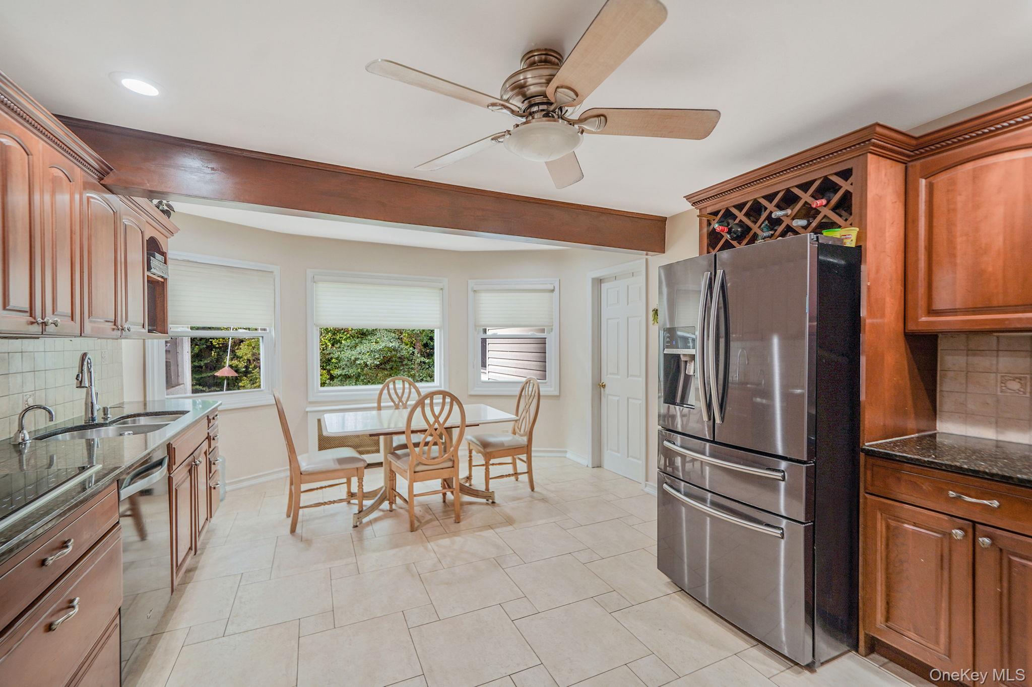 7 Wilbur Lane, Roosevelt, NY 11575