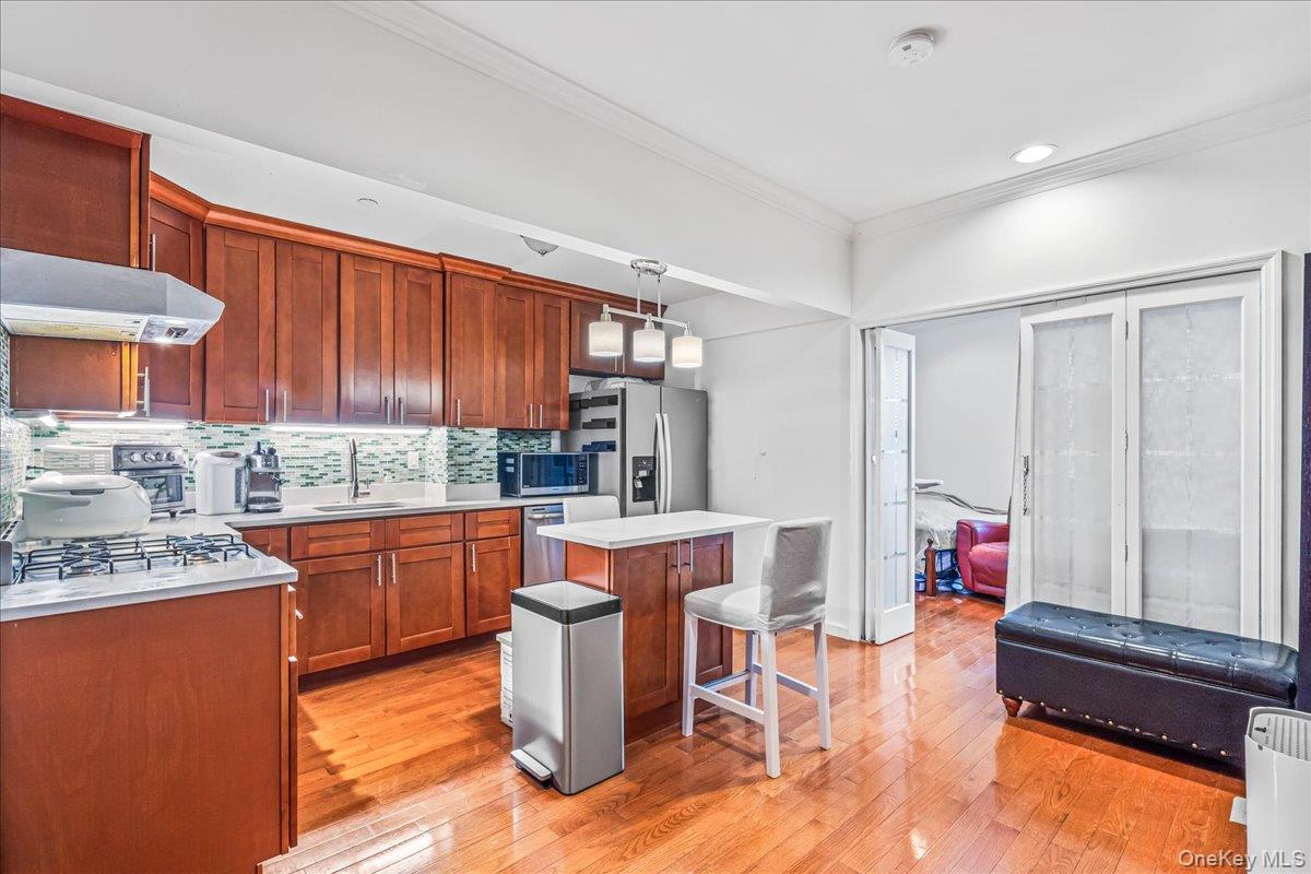 14906 Northern Boulevard # 504, Flushing, NY 11354