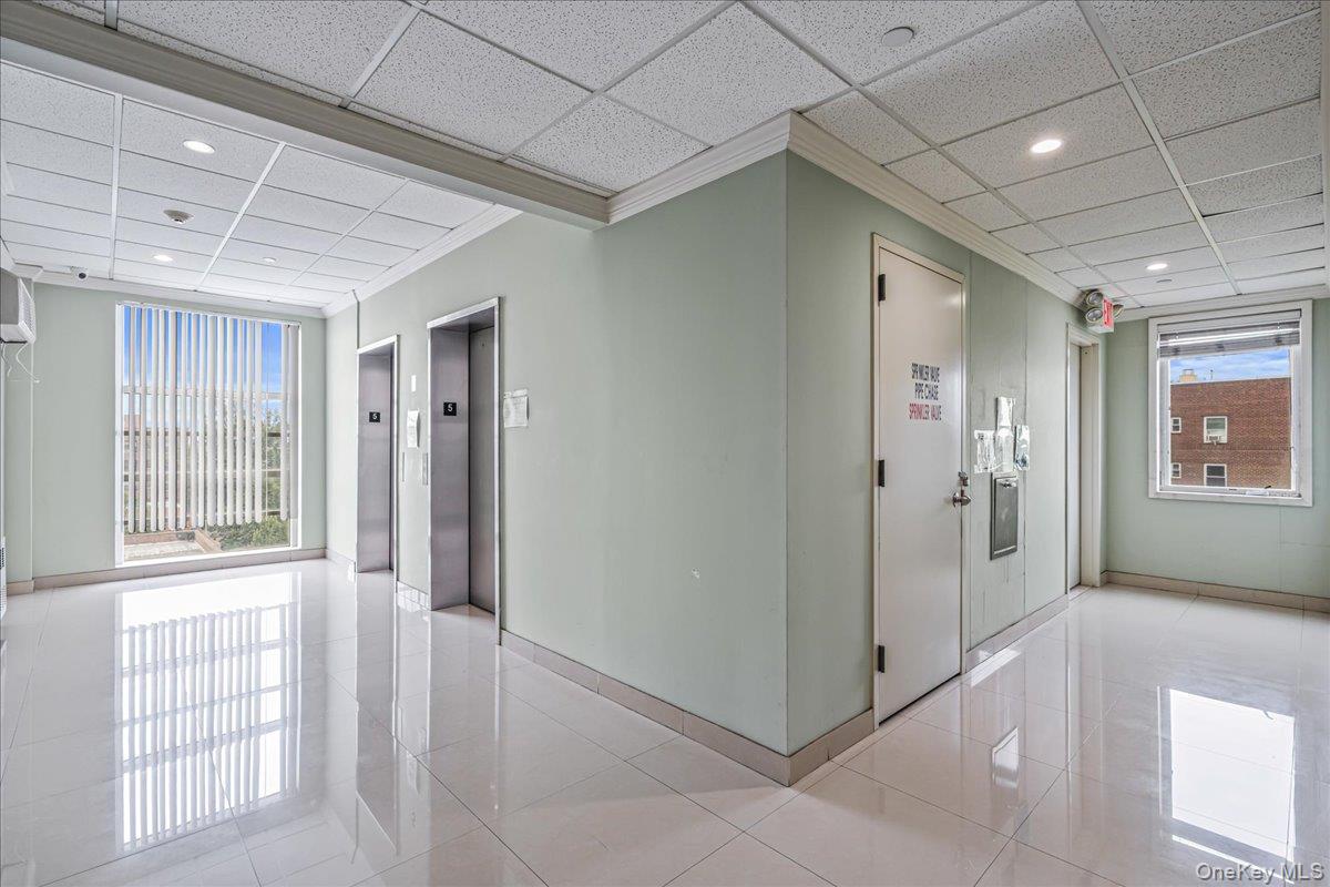 14906 Northern Boulevard # 504, Flushing, NY 11354