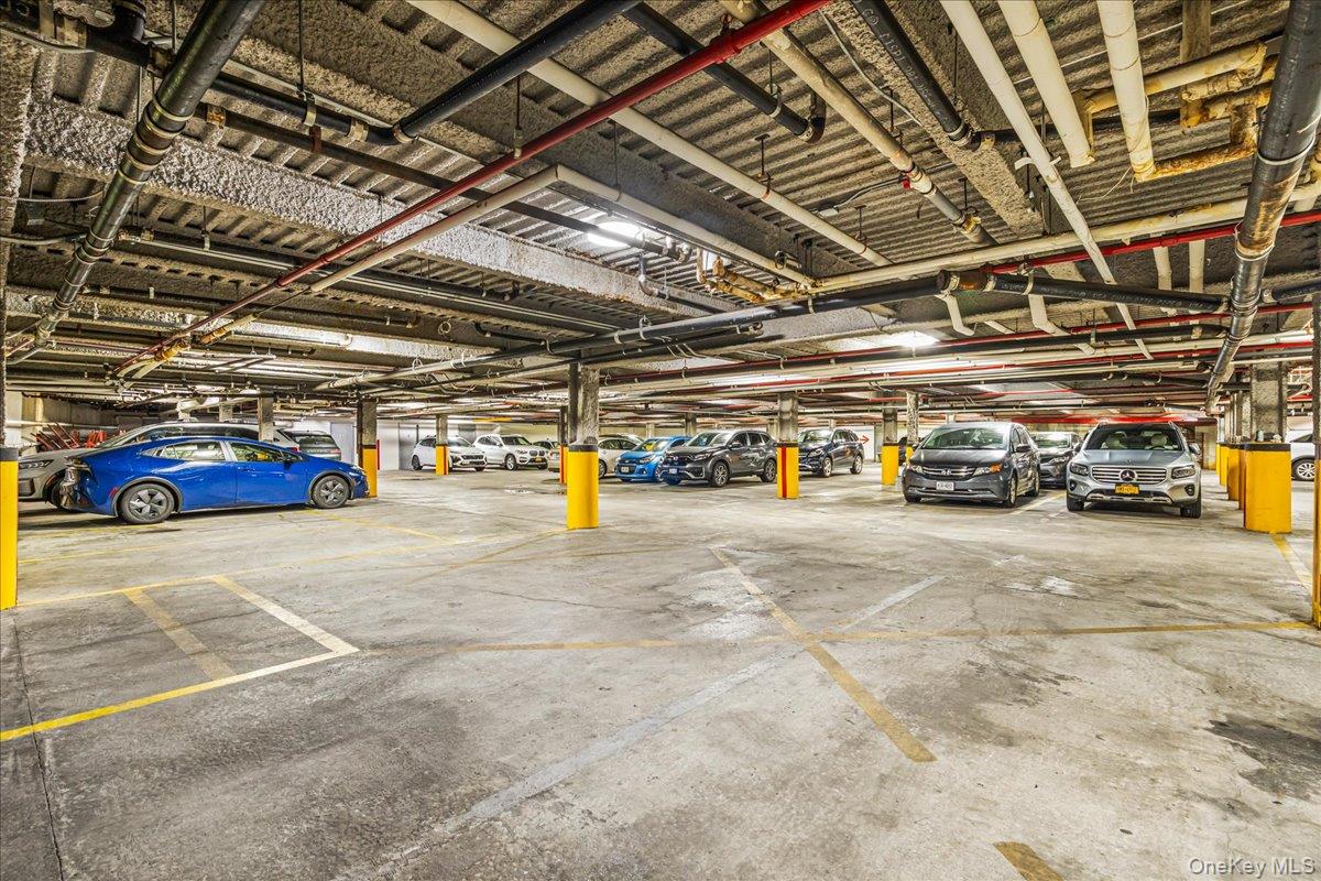 14906 Northern Boulevard # 504, Flushing, NY 11354