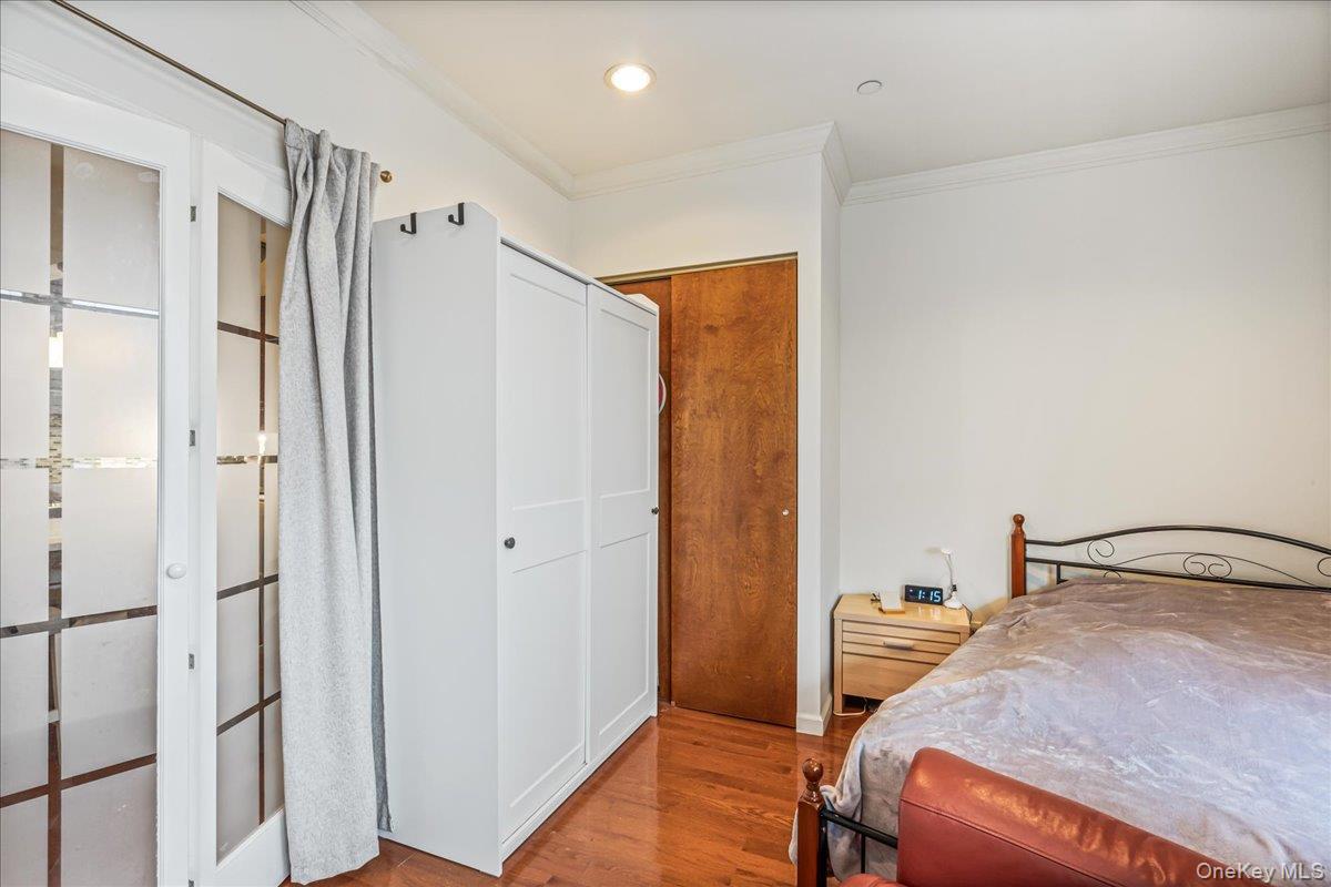 14906 Northern Boulevard # 504, Flushing, NY 11354