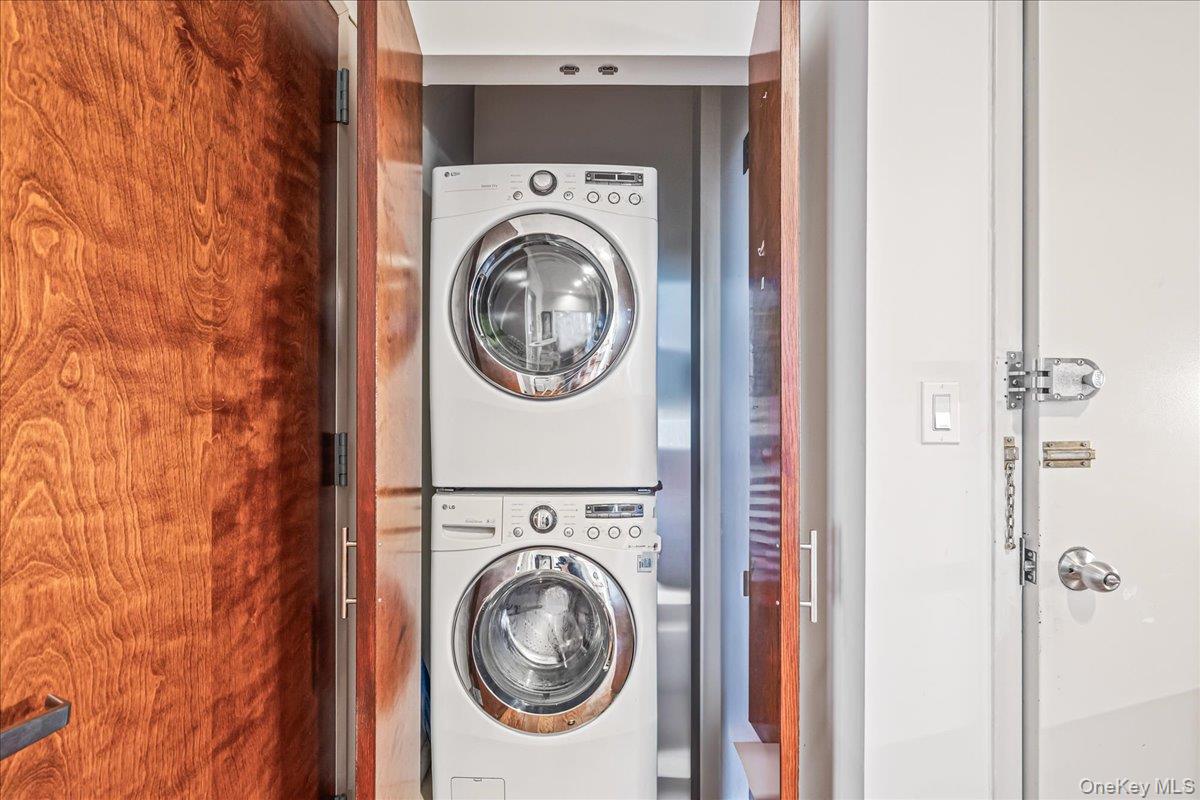 14906 Northern Boulevard # 504, Flushing, NY 11354