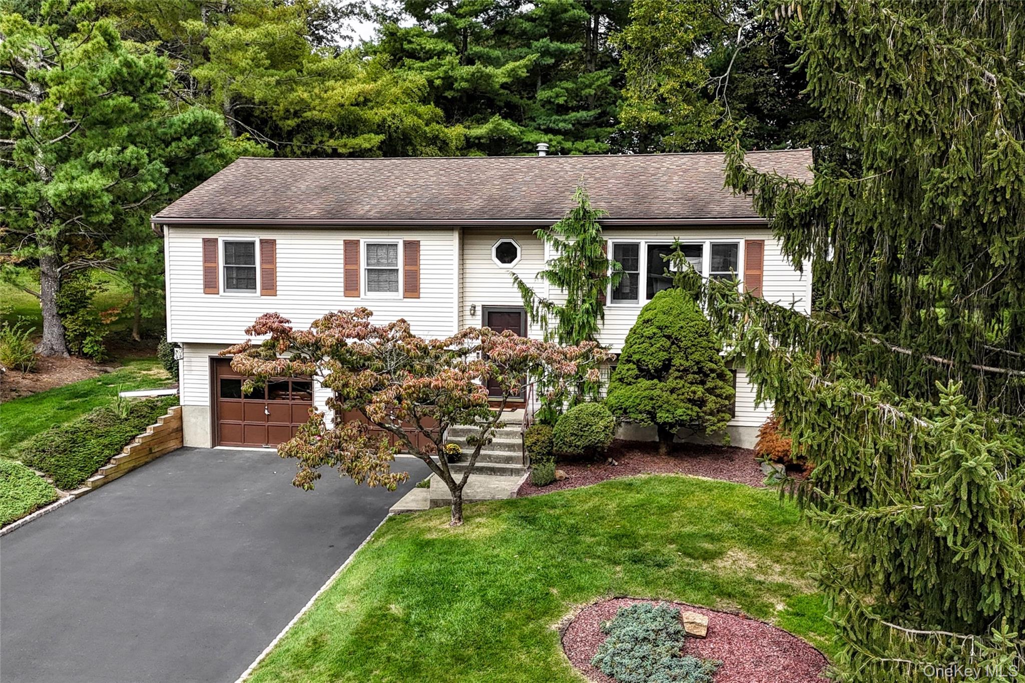 4 Arlington Drive, Harriman, NY 10926