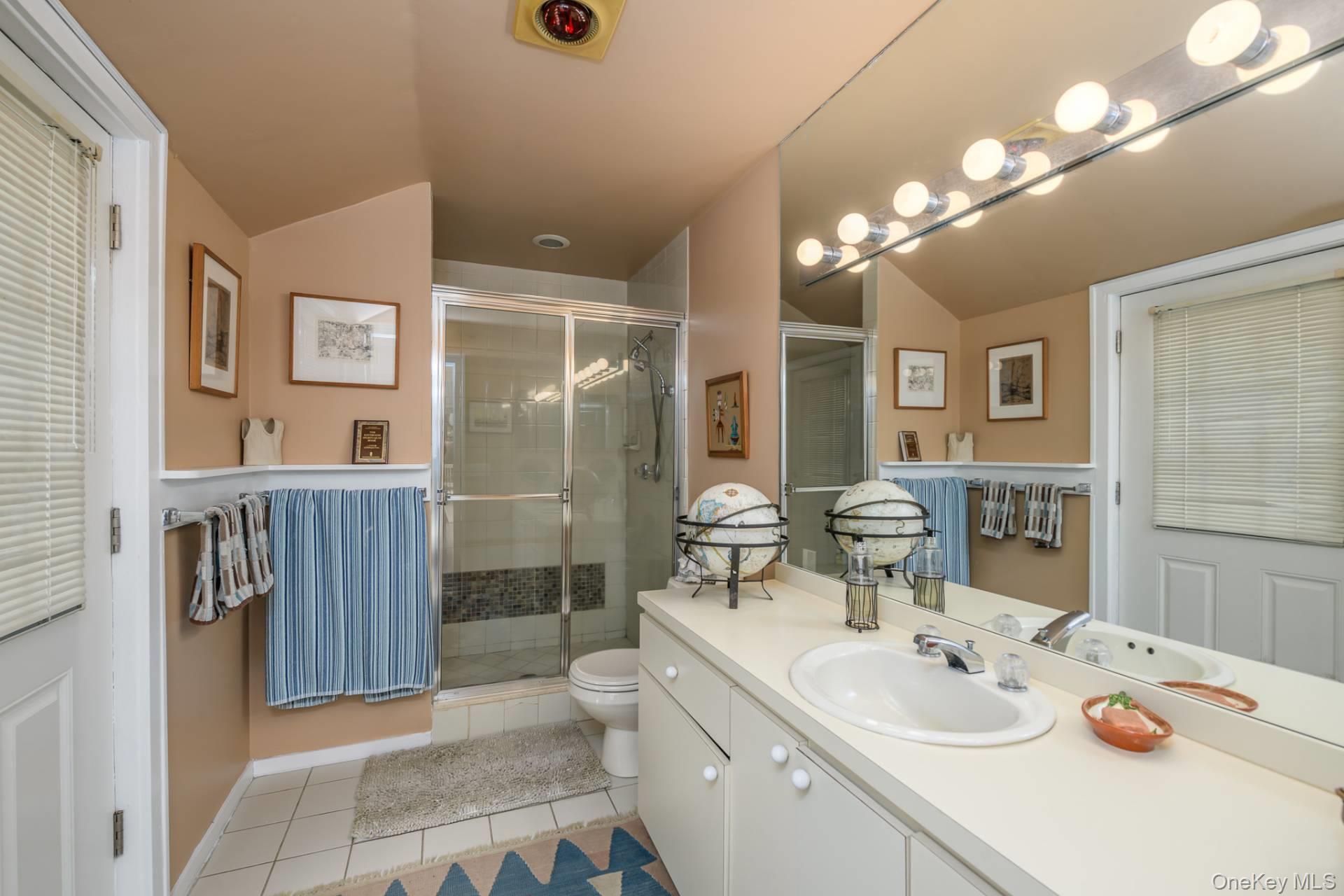 21 Woodland Way, Quogue, NY 11959