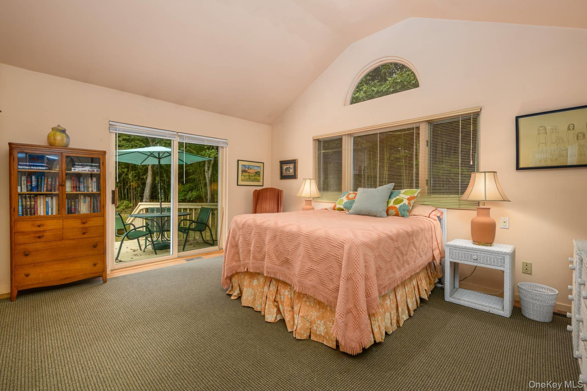 21 Woodland Way, Quogue, NY 11959