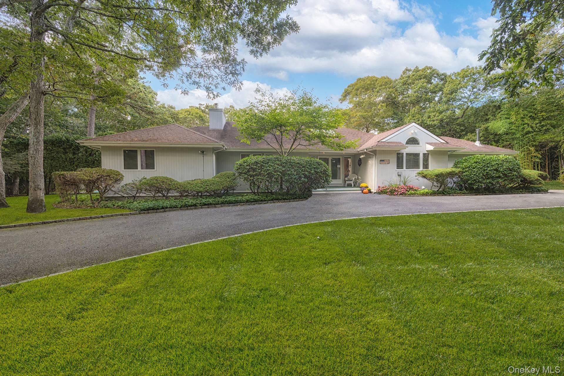 21 Woodland Way, Quogue, NY 11959