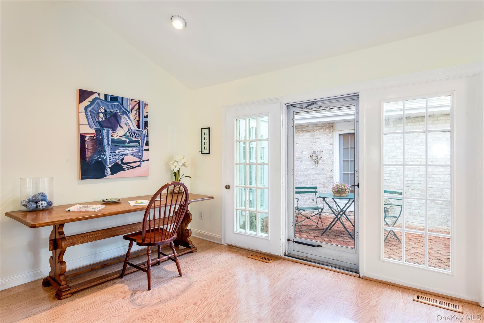 520 Hampton Road # 17, Southampton, NY 11968