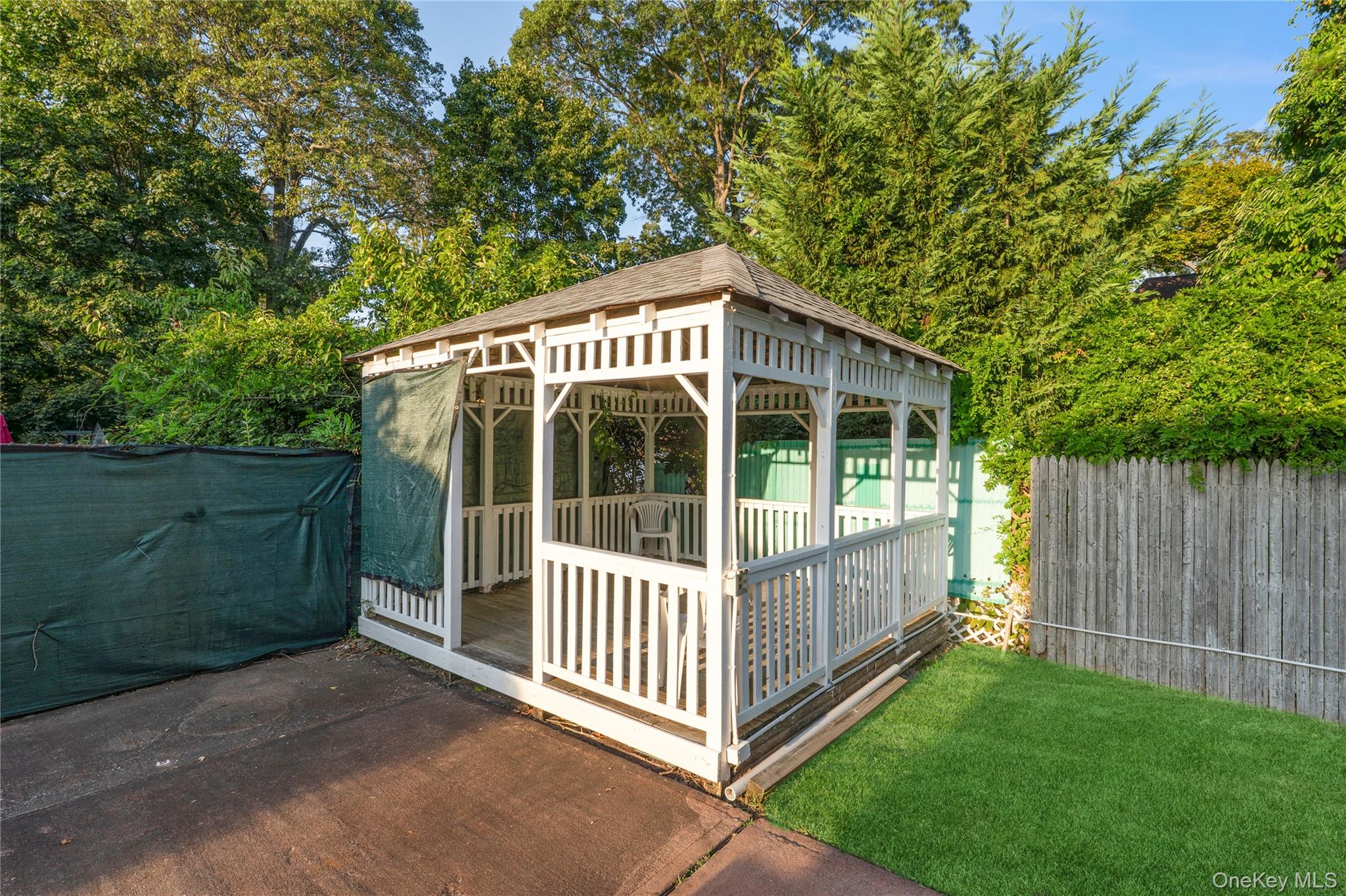 174 Delaware Avenue, Freeport, NY 11520