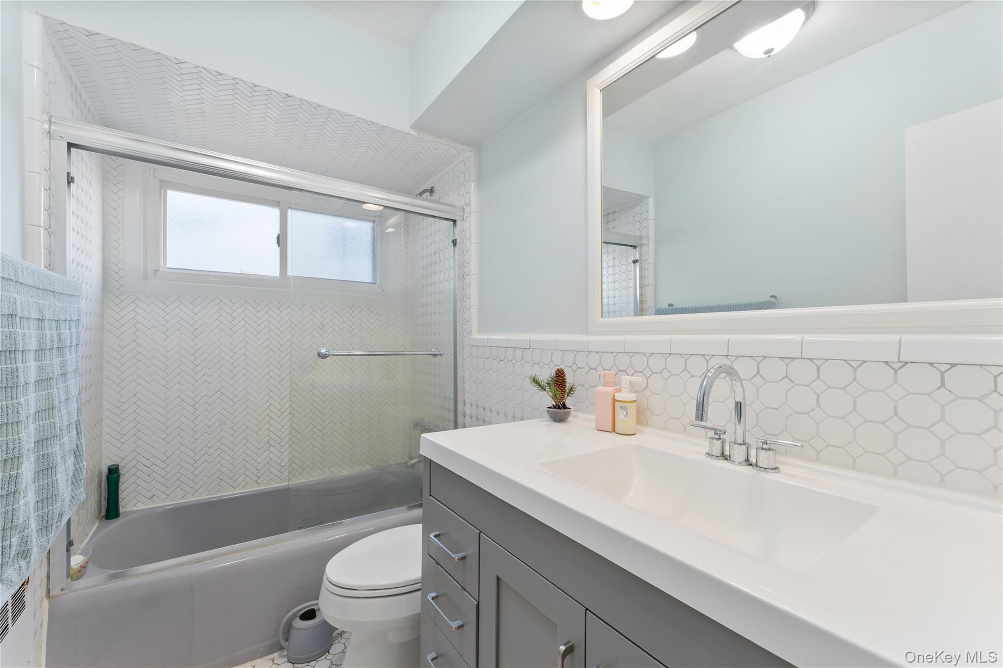 174 Delaware Avenue, Freeport, NY 11520