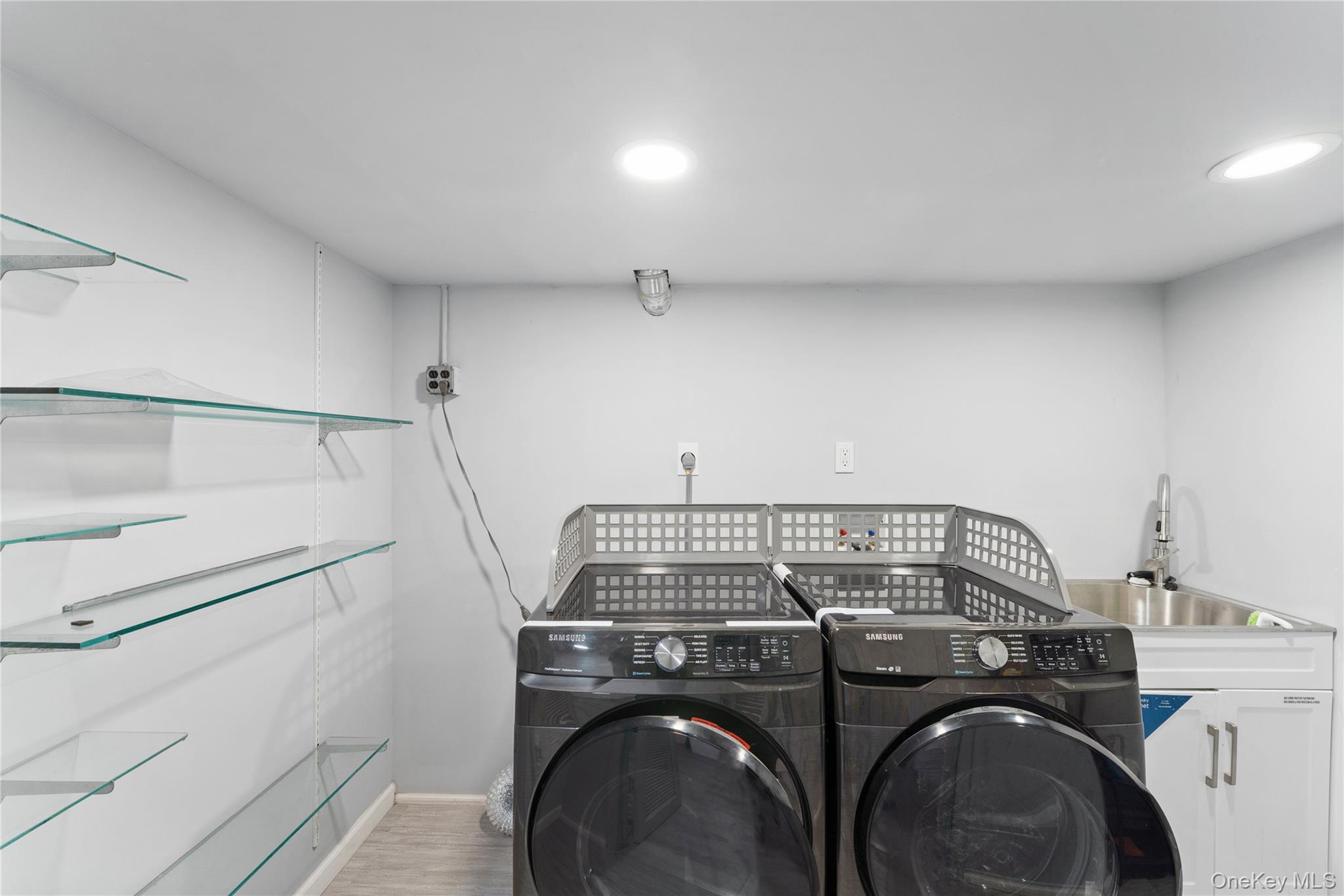 174 Delaware Avenue, Freeport, NY 11520