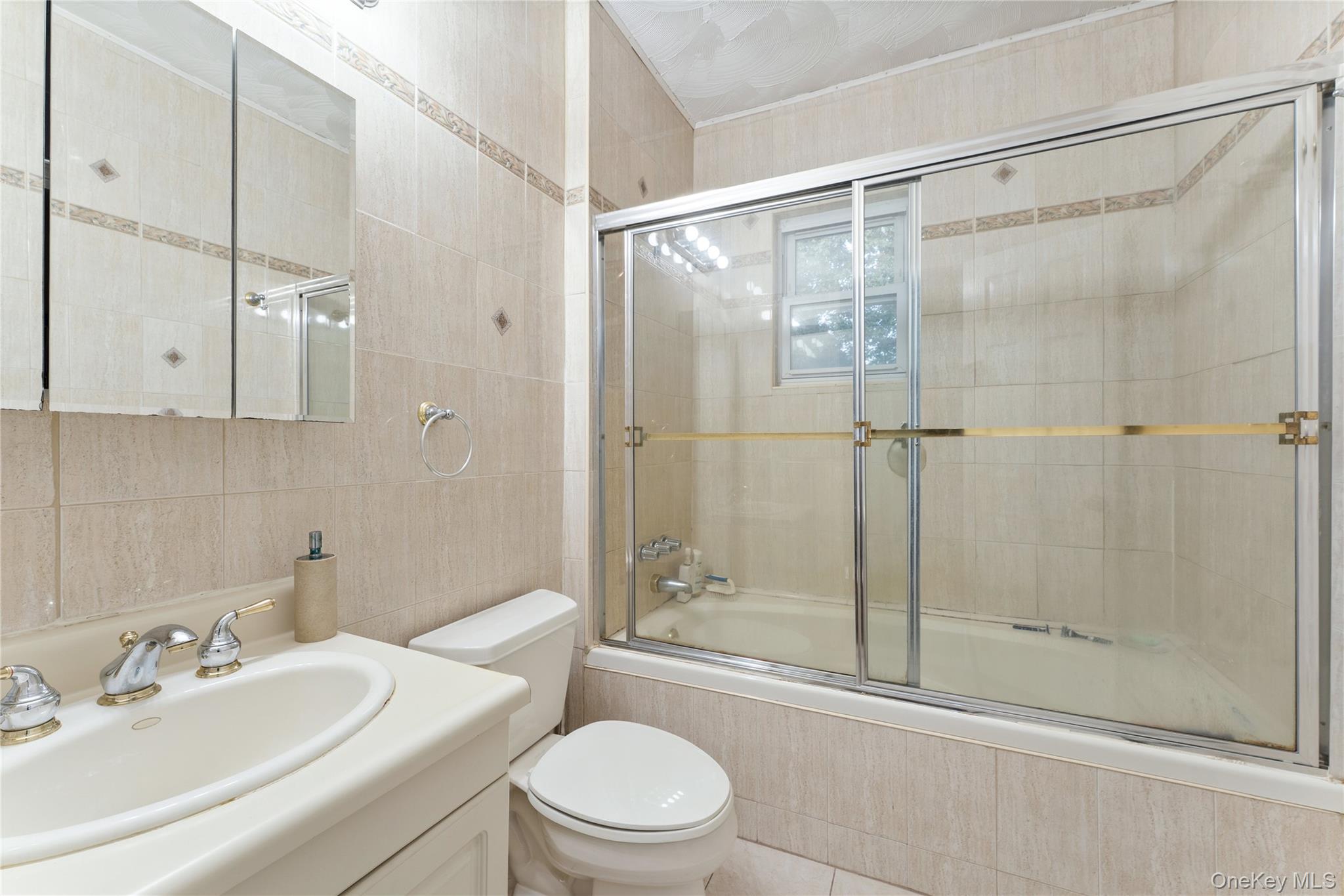 174 Delaware Avenue, Freeport, NY 11520